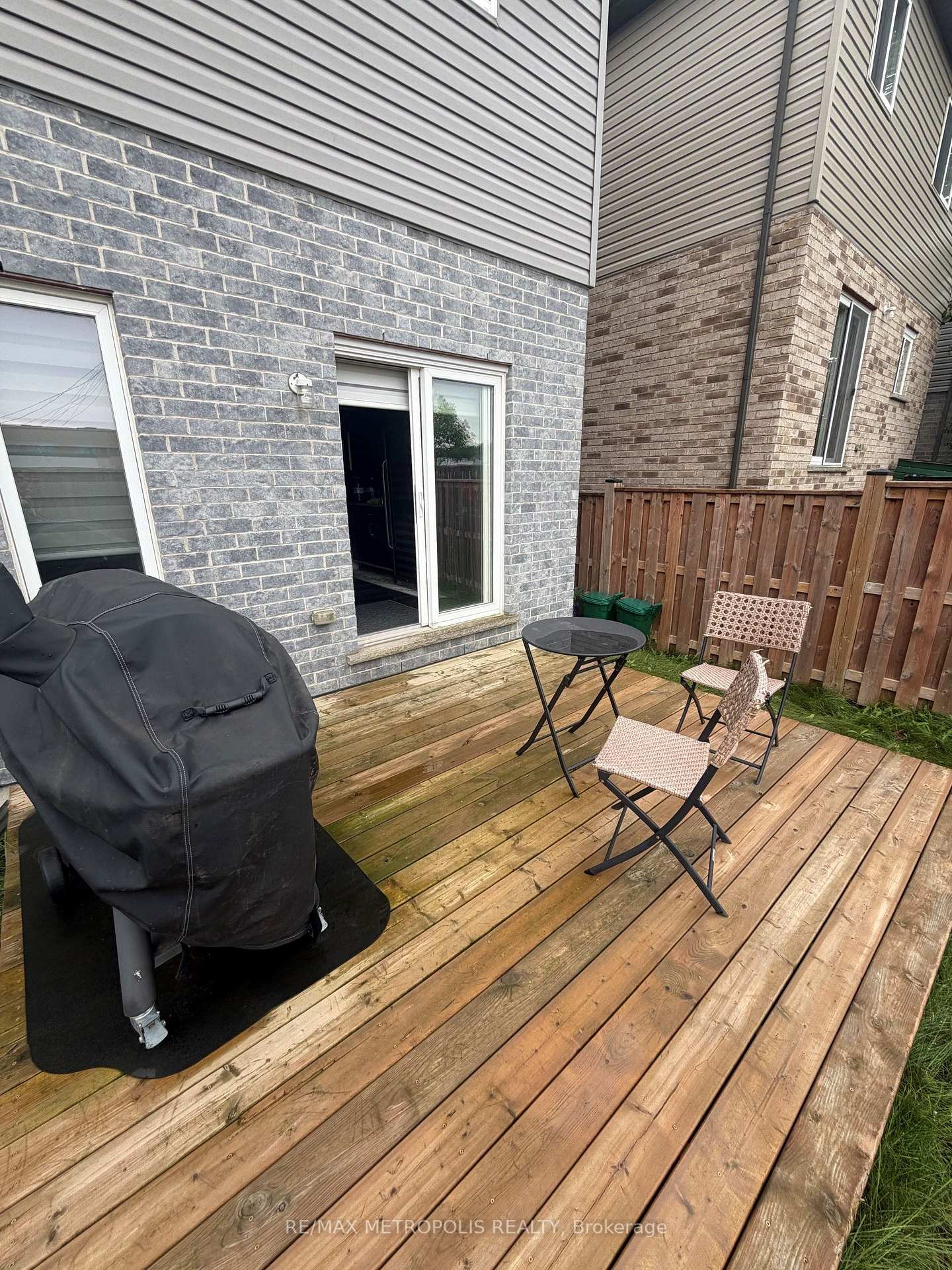 Photo 2 of 668 Blair Creek Drive, Kitchener, Doon South — HOMEH