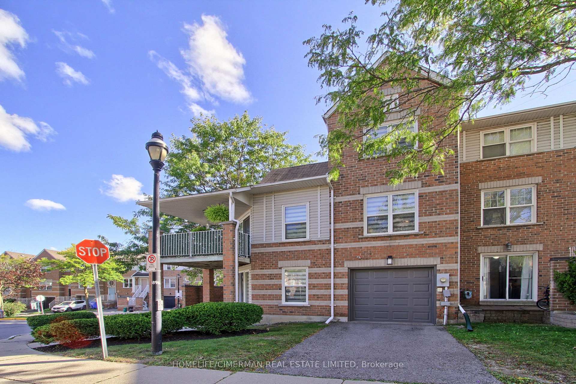 Photo 3 of 30 Brandy Lane Way, Newmarket, Central Newmarket — HOMEH