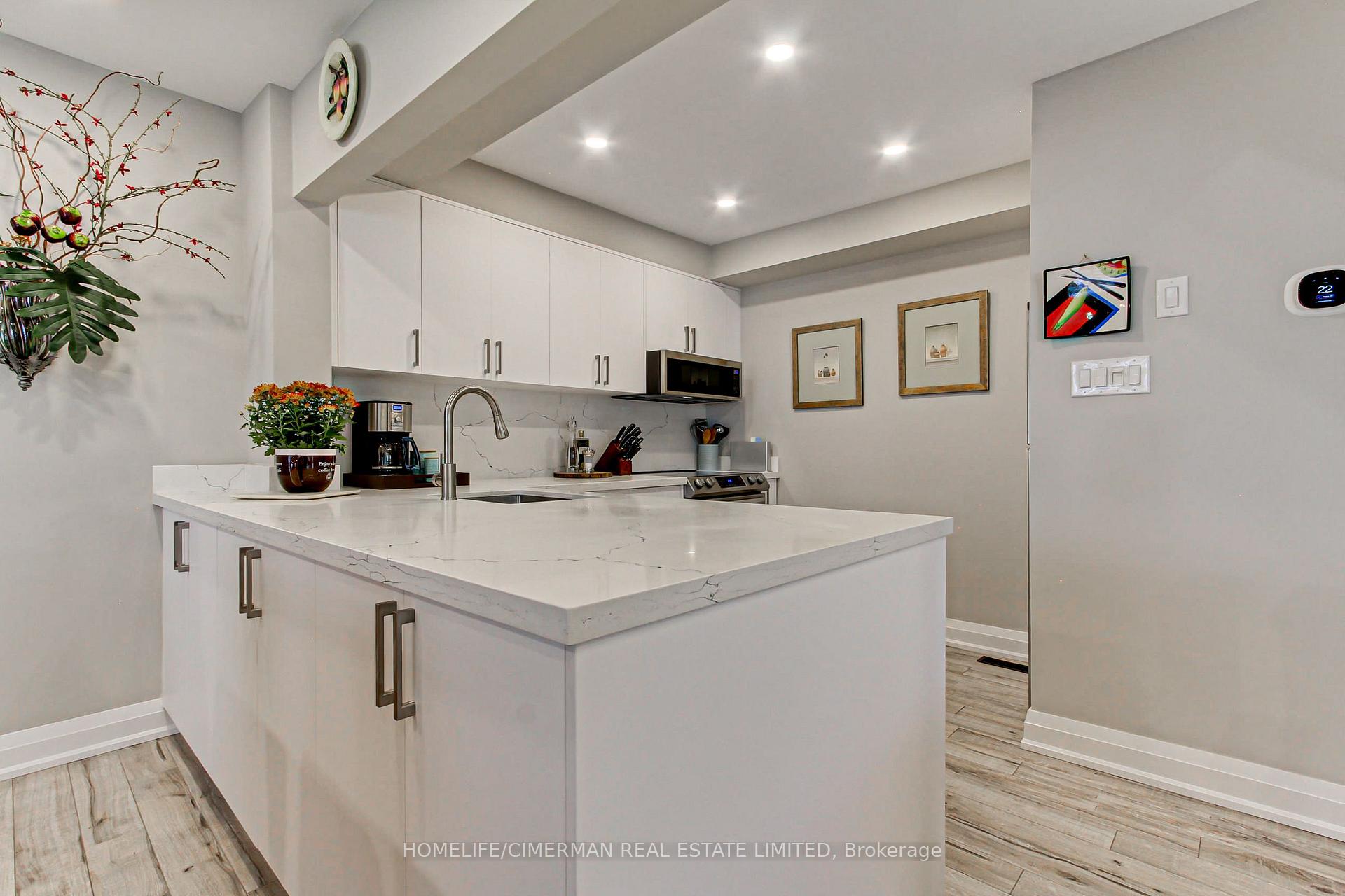 Photo 27 of 30 Brandy Lane Way, Newmarket, Central Newmarket — HOMEH