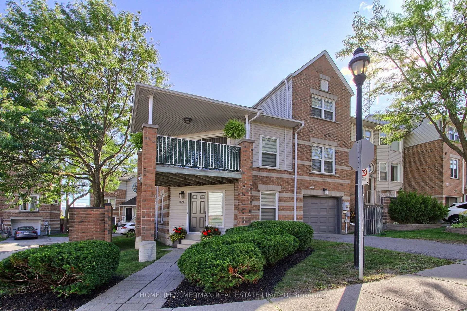 Photo 6 of 30 Brandy Lane Way, Newmarket, Central Newmarket — HOMEH