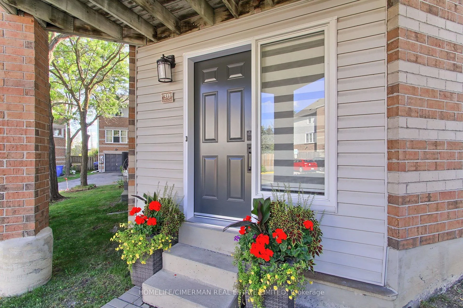 Photo 12 of 30 Brandy Lane Way, Newmarket, Central Newmarket — HOMEH
