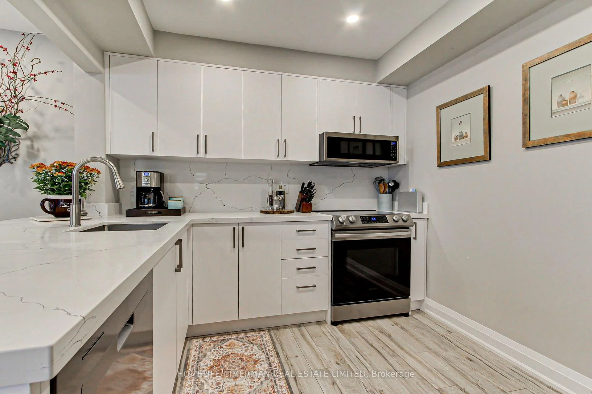 Photo 18 of 30 Brandy Lane Way, Newmarket, Central Newmarket — HOMEH