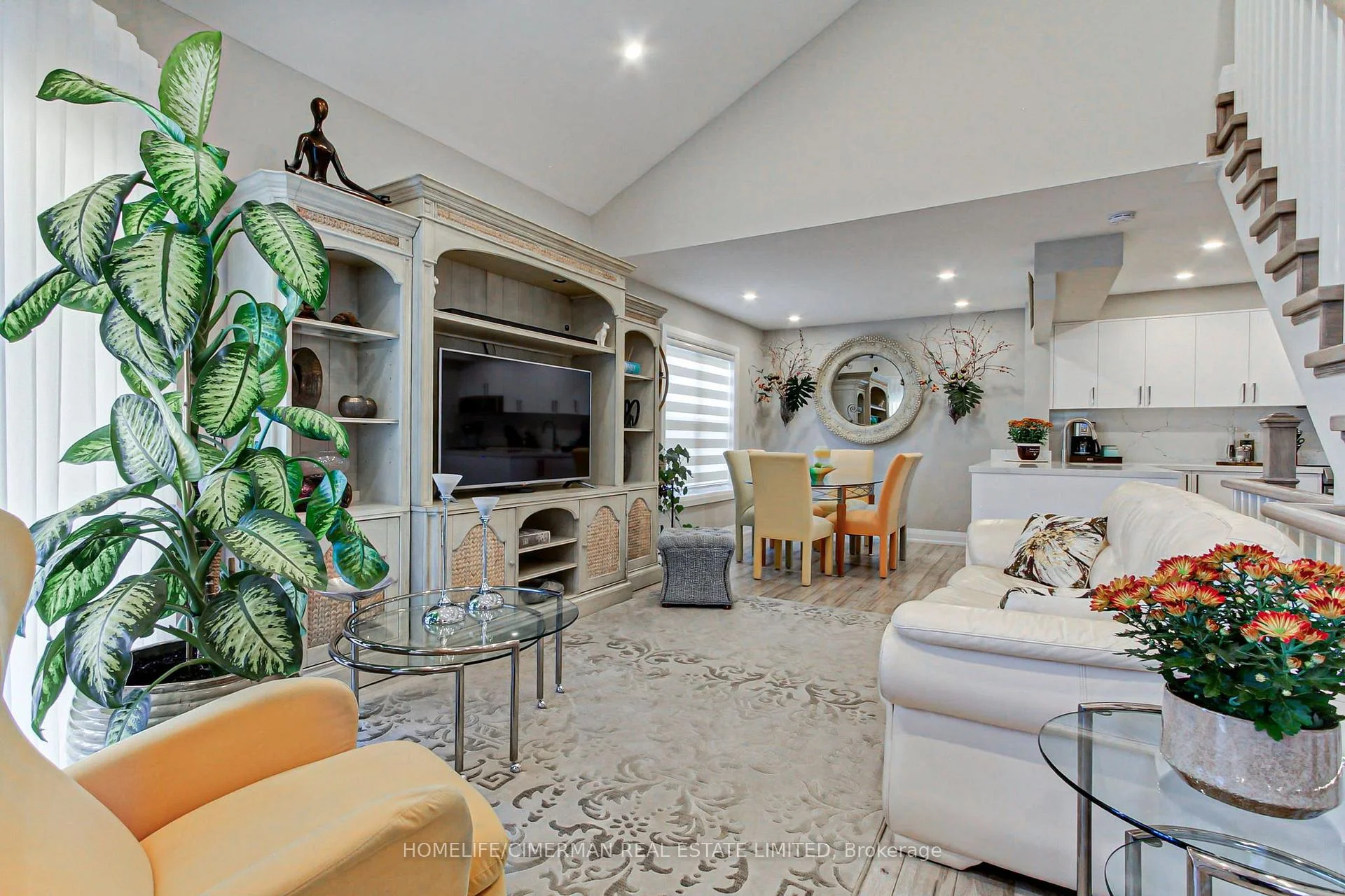 Photo 28 of 30 Brandy Lane Way, Newmarket, Central Newmarket — HOMEH
