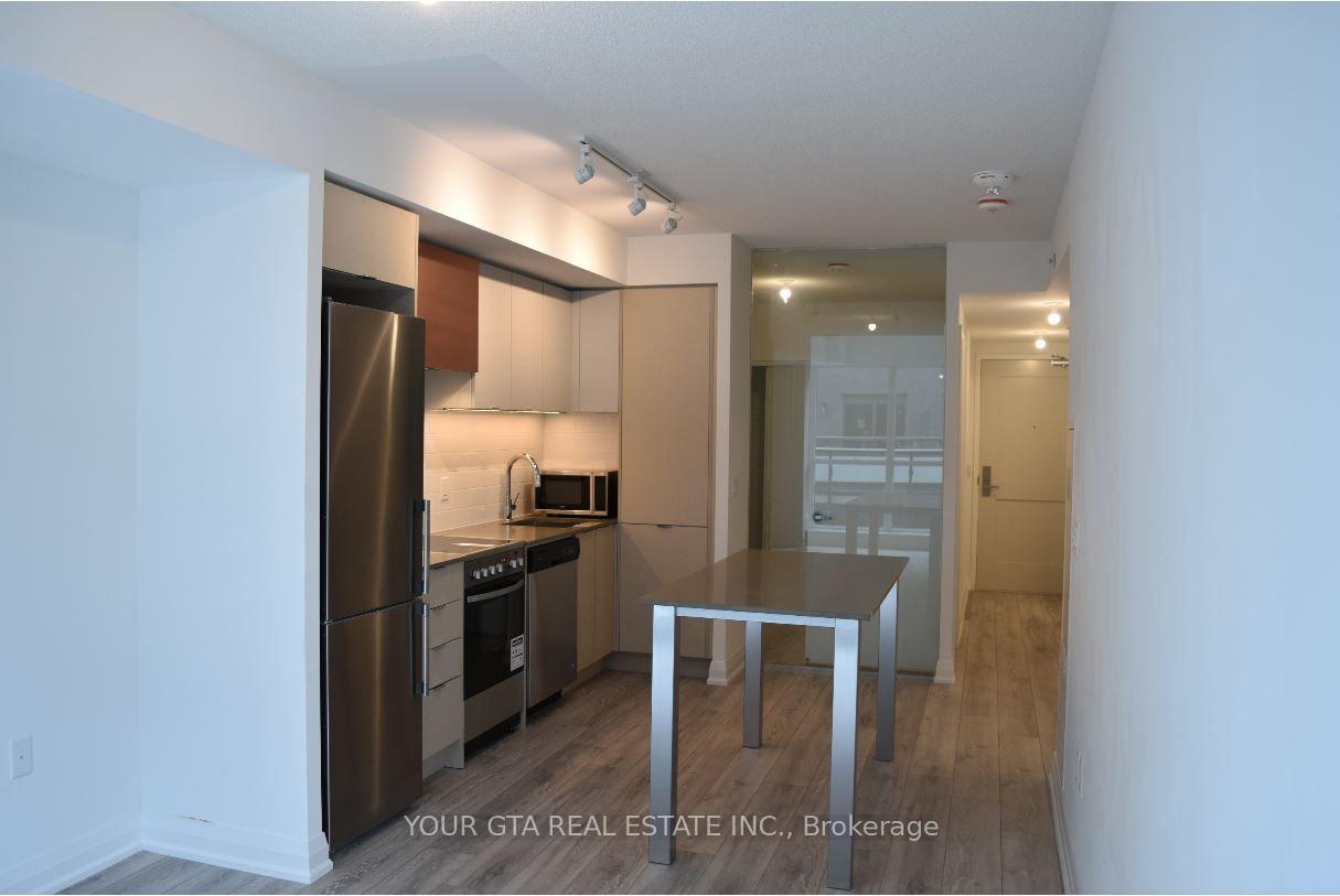 Photo 4 of Unit 426, 26 Gibbs Road, Etobicoke, Islington-City Centre West — HOMEH