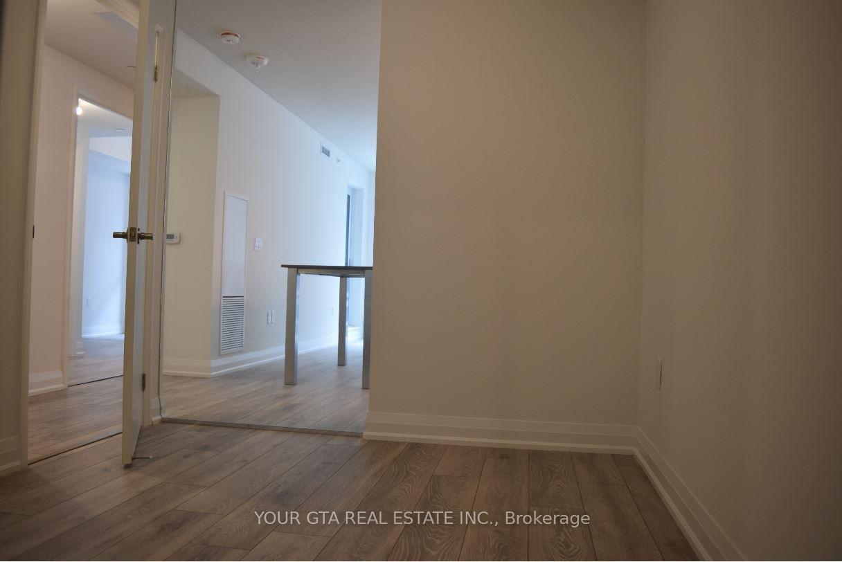 Photo 12 of Unit 426, 26 Gibbs Road, Etobicoke, Islington-City Centre West — HOMEH