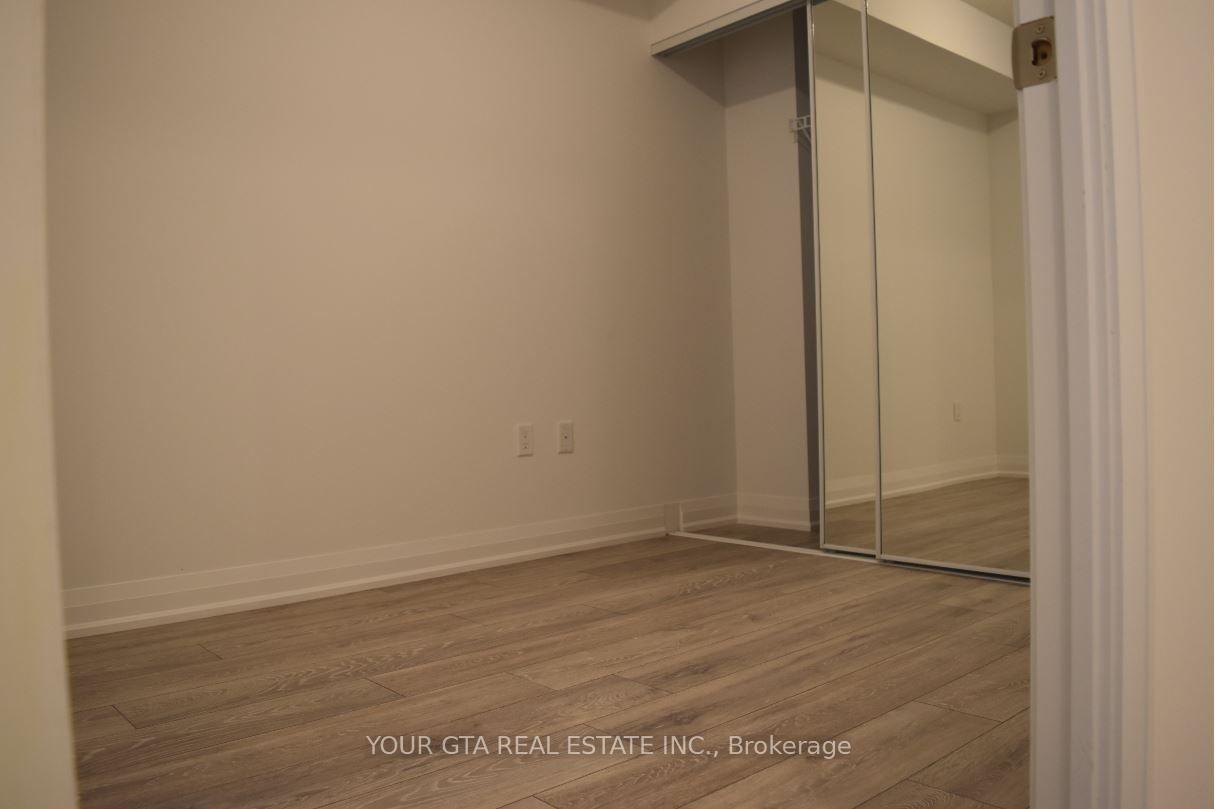 Photo 13 of Unit 426, 26 Gibbs Road, Etobicoke, Islington-City Centre West — HOMEH