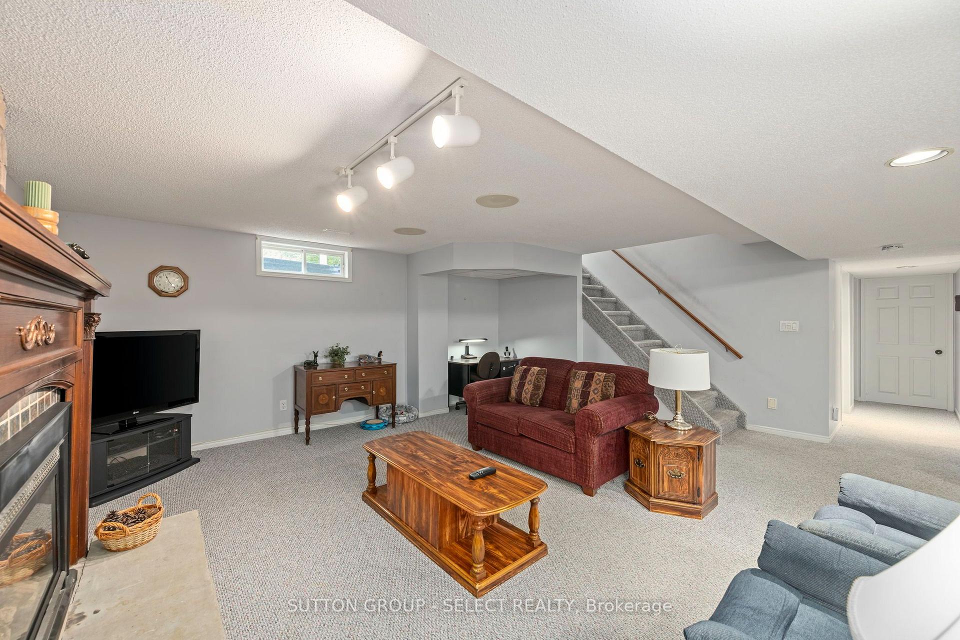Photo 21 of 1679 Estevan Road, London, North C — HOMEH