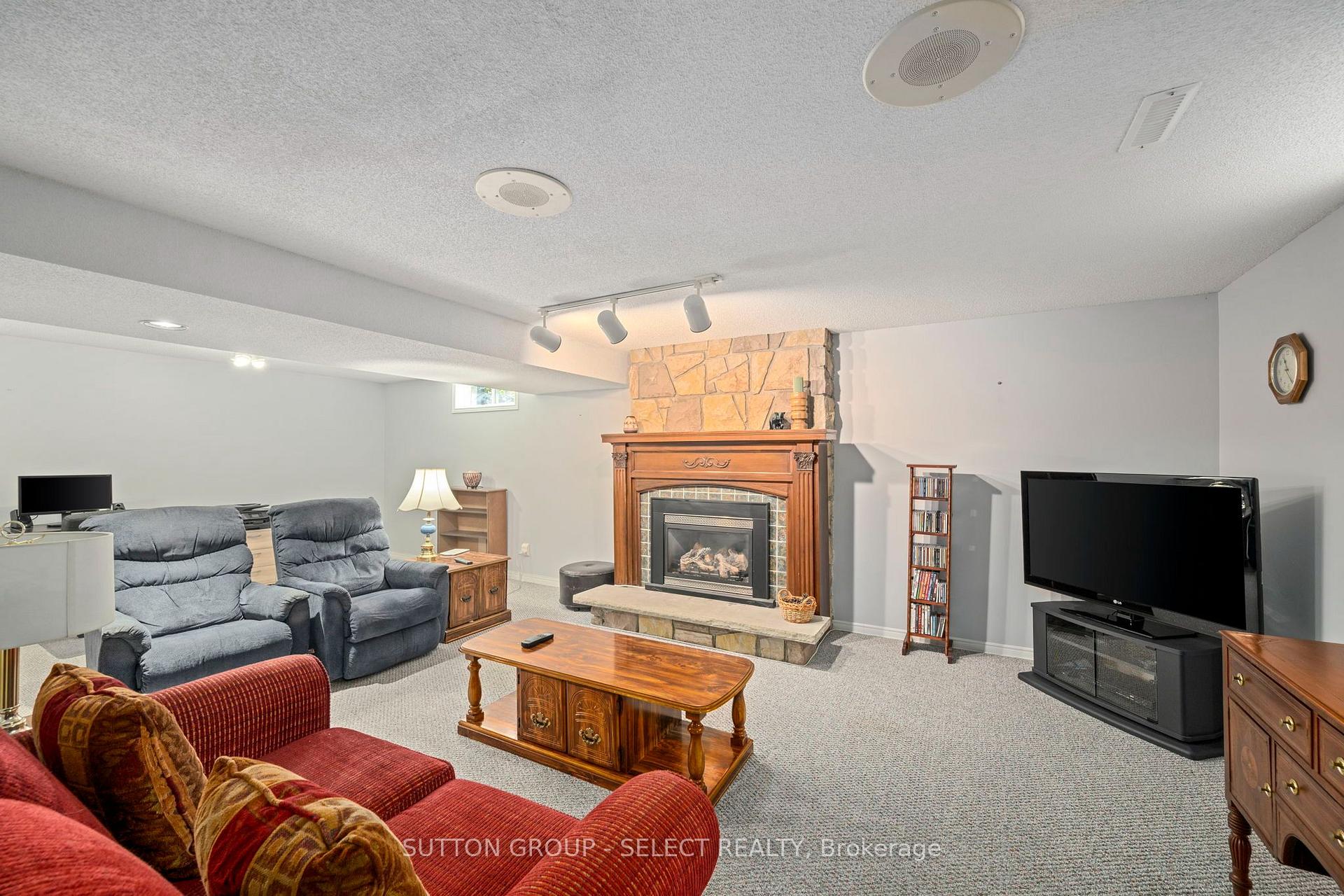 Photo 23 of 1679 Estevan Road, London, North C — HOMEH