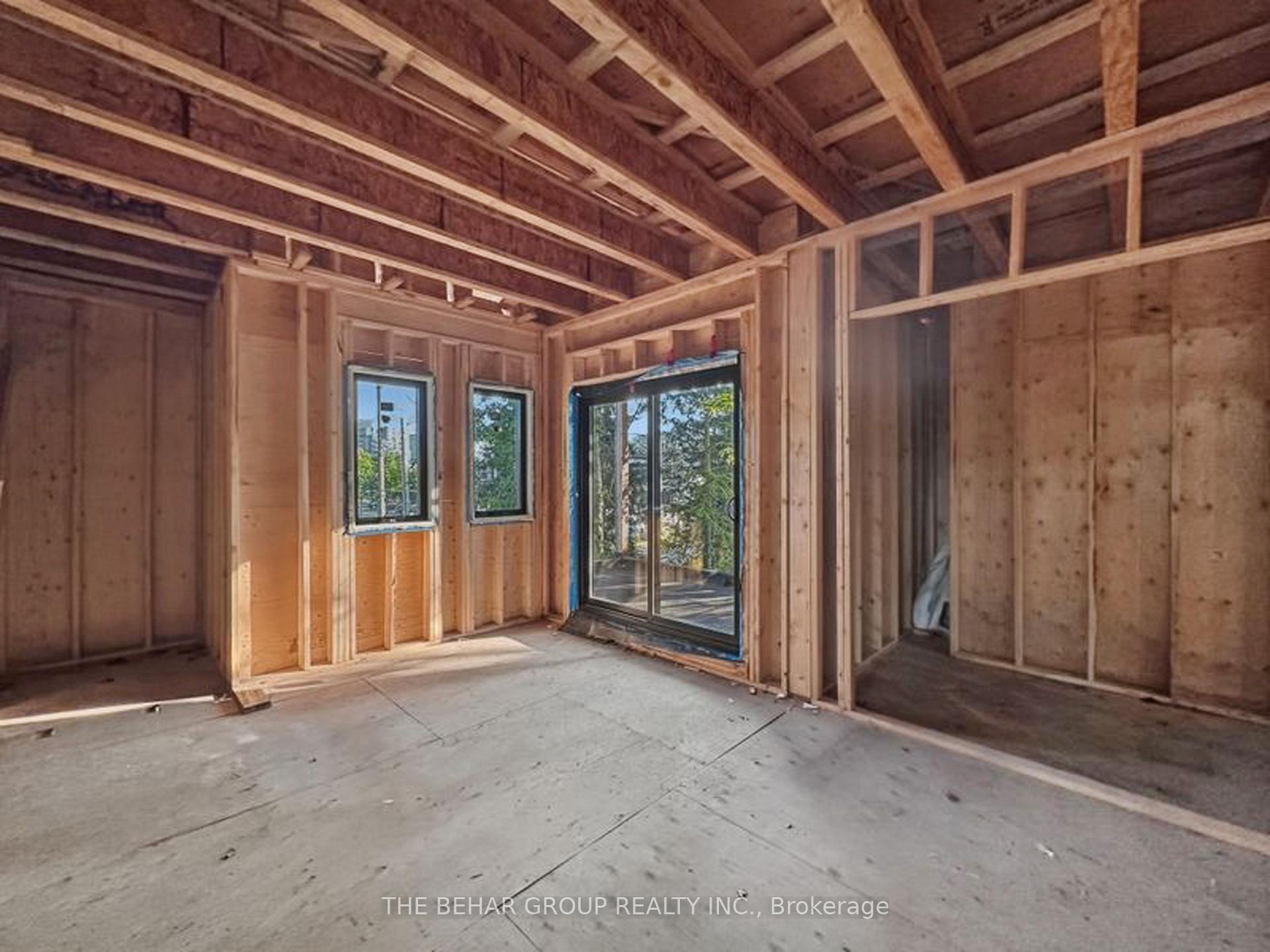 Photo 10 of 188 Crestwood Road, Vaughan, Crestwood-Springfarm-Yorkhill — HOMEH