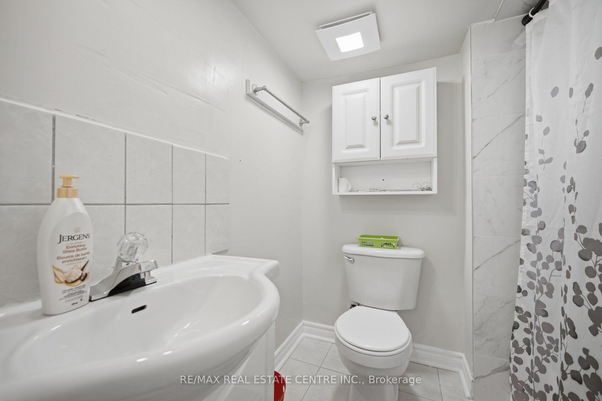 Photo 59 of 71 Sultan Pool Drive, Etobicoke, West Humber-Clairville — HOMEH