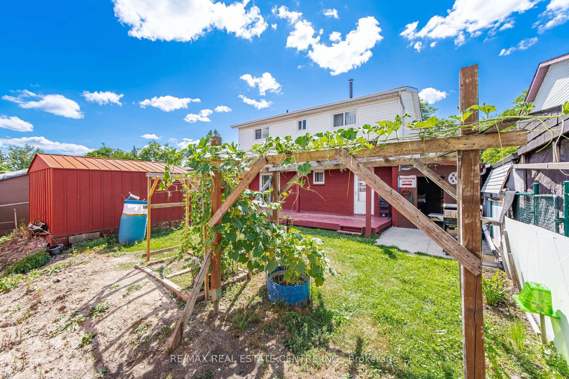 Photo 65 of 71 Sultan Pool Drive, Etobicoke, West Humber-Clairville — HOMEH