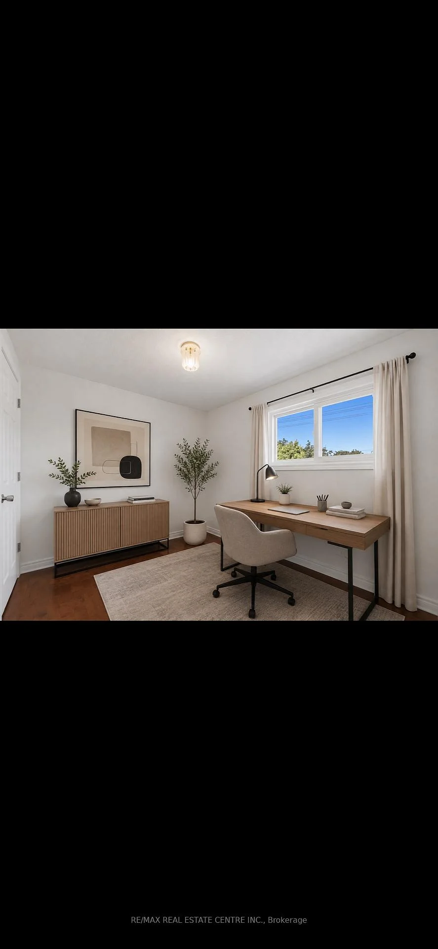Photo 23 of 71 Sultan Pool Drive, Etobicoke, West Humber-Clairville — HOMEH