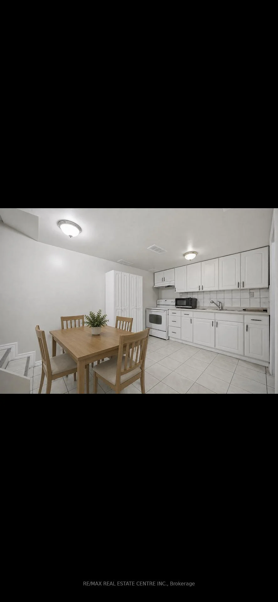 Photo 29 of 71 Sultan Pool Drive, Etobicoke, West Humber-Clairville — HOMEH