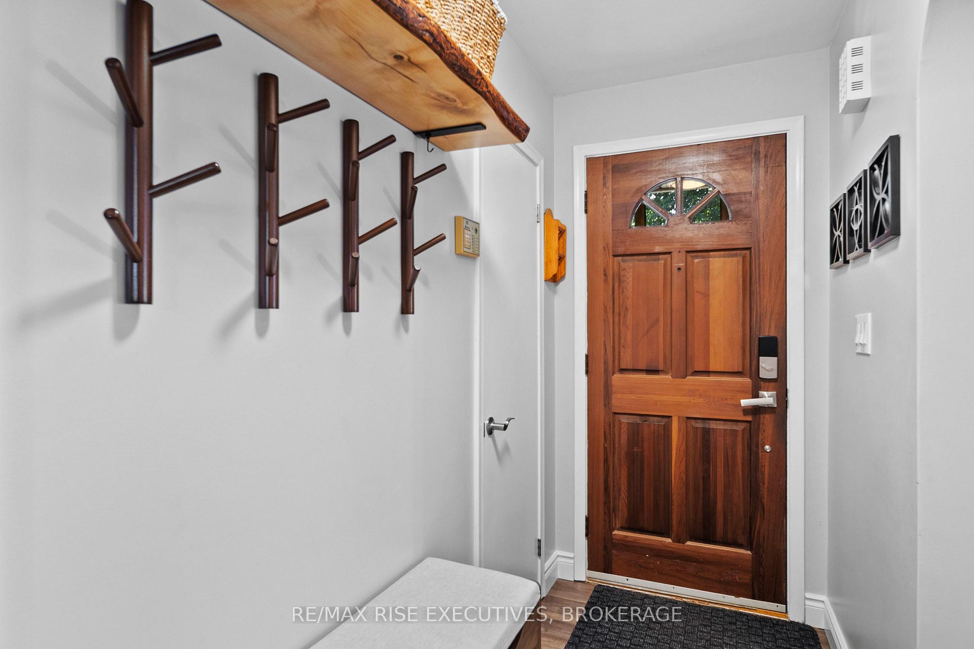 Photo 5 of 339 Arrowhead Place, Kingston, West of Sir John A. Blvd — HOMEH