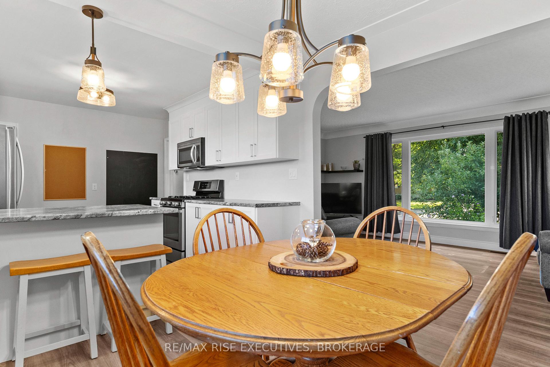Photo 11 of 339 Arrowhead Place, Kingston, West of Sir John A. Blvd — HOMEH