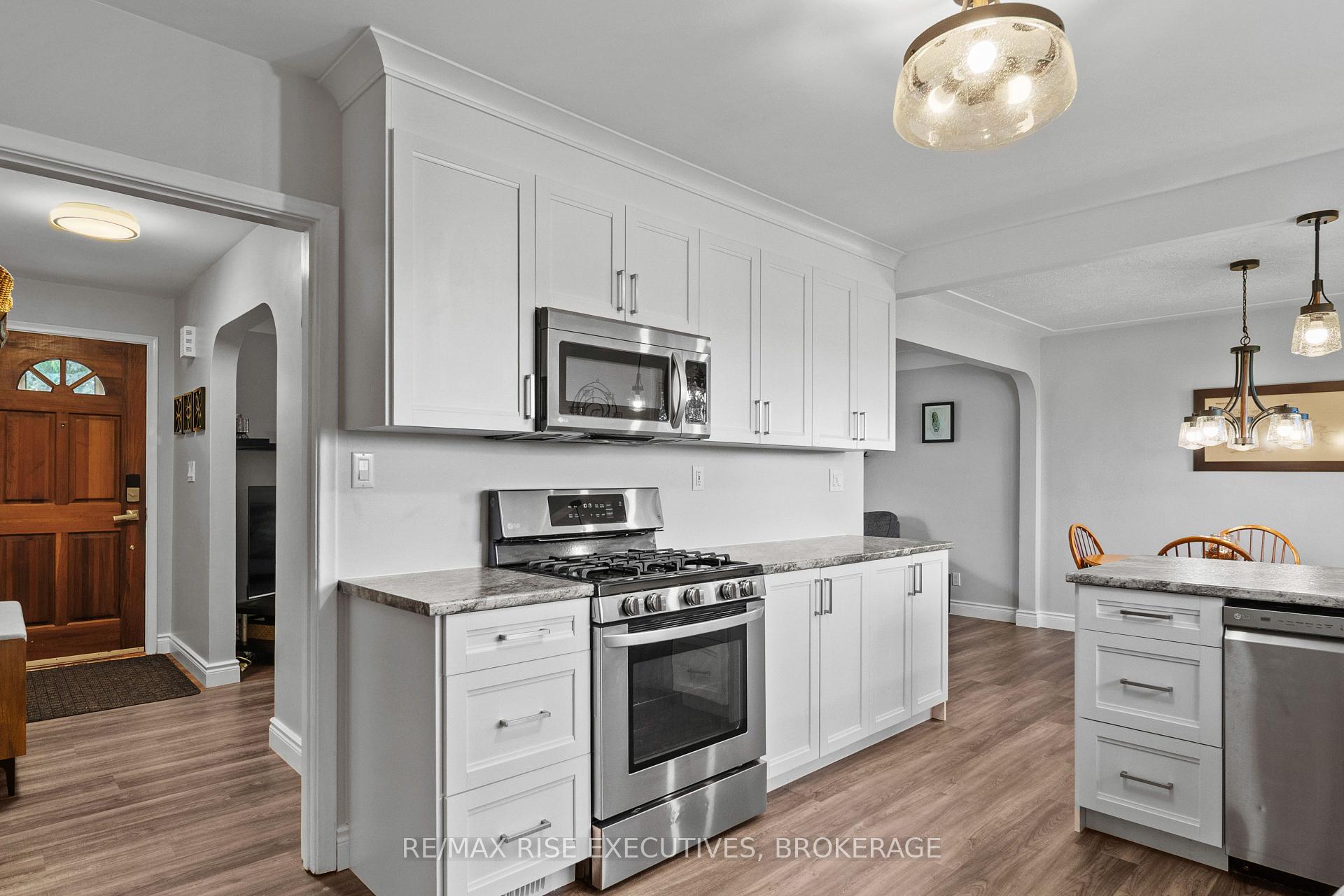 Photo 15 of 339 Arrowhead Place, Kingston, West of Sir John A. Blvd — HOMEH