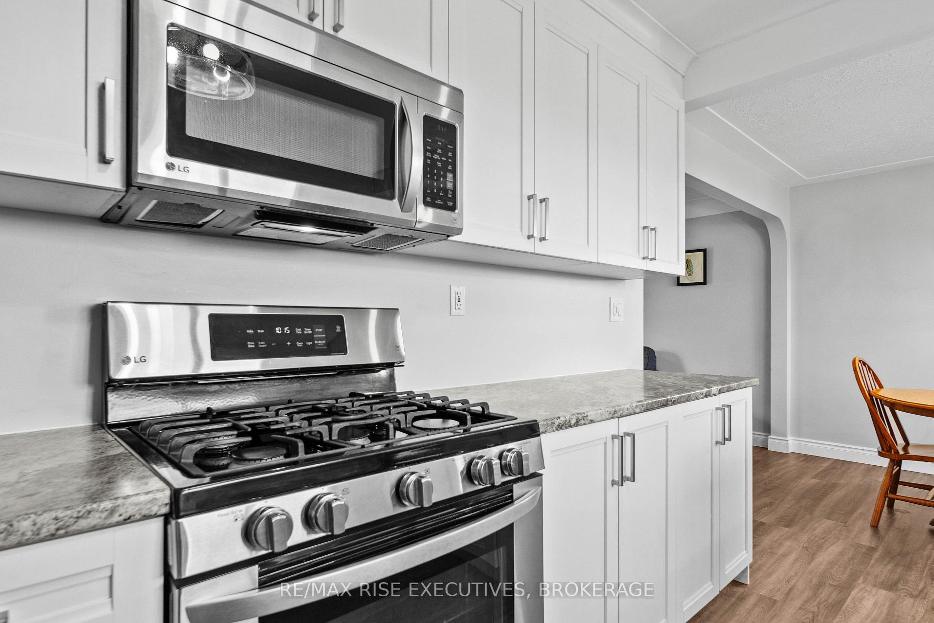 Photo 16 of 339 Arrowhead Place, Kingston, West of Sir John A. Blvd — HOMEH