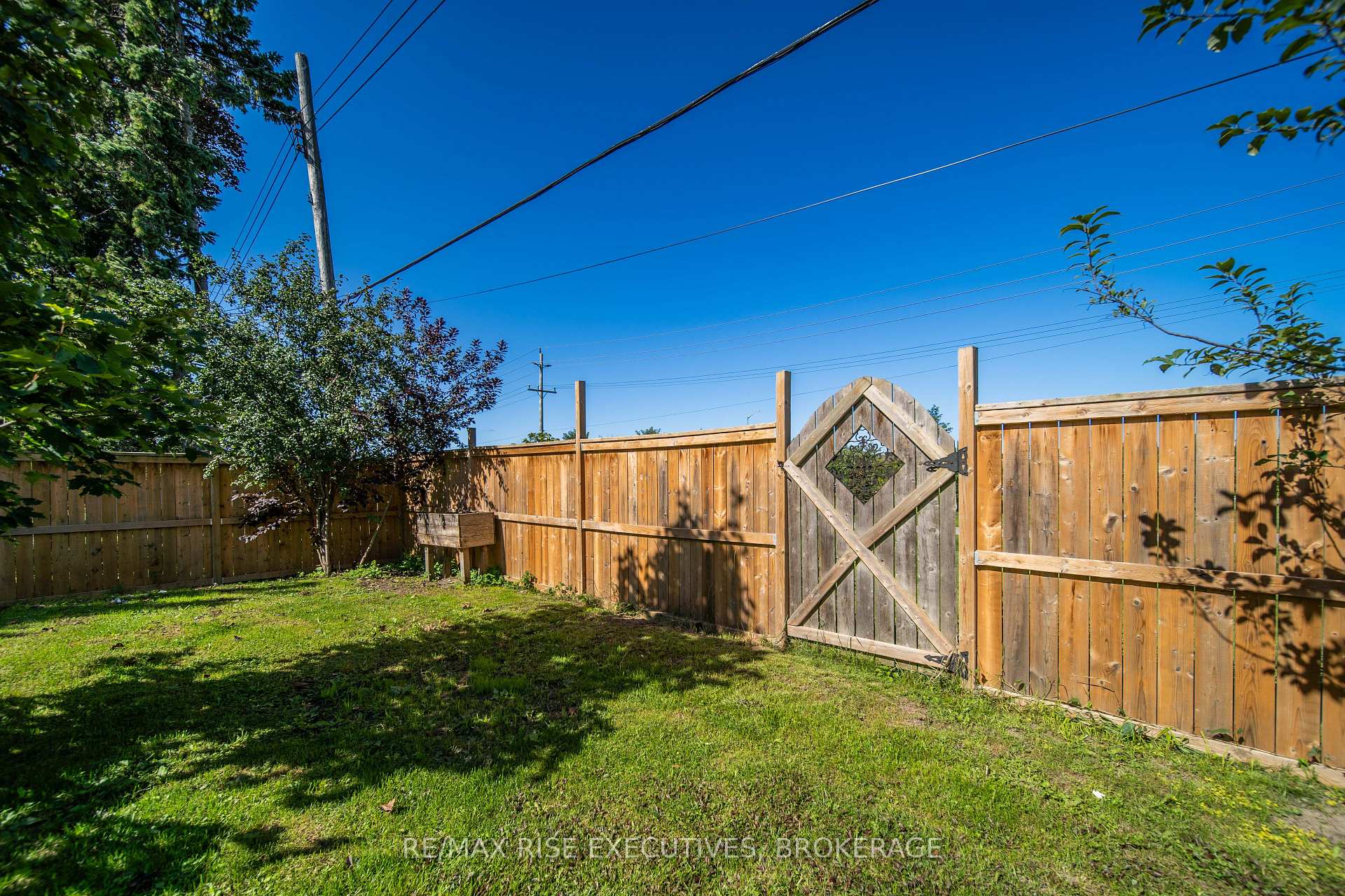 Photo 43 of 339 Arrowhead Place, Kingston, West of Sir John A. Blvd — HOMEH