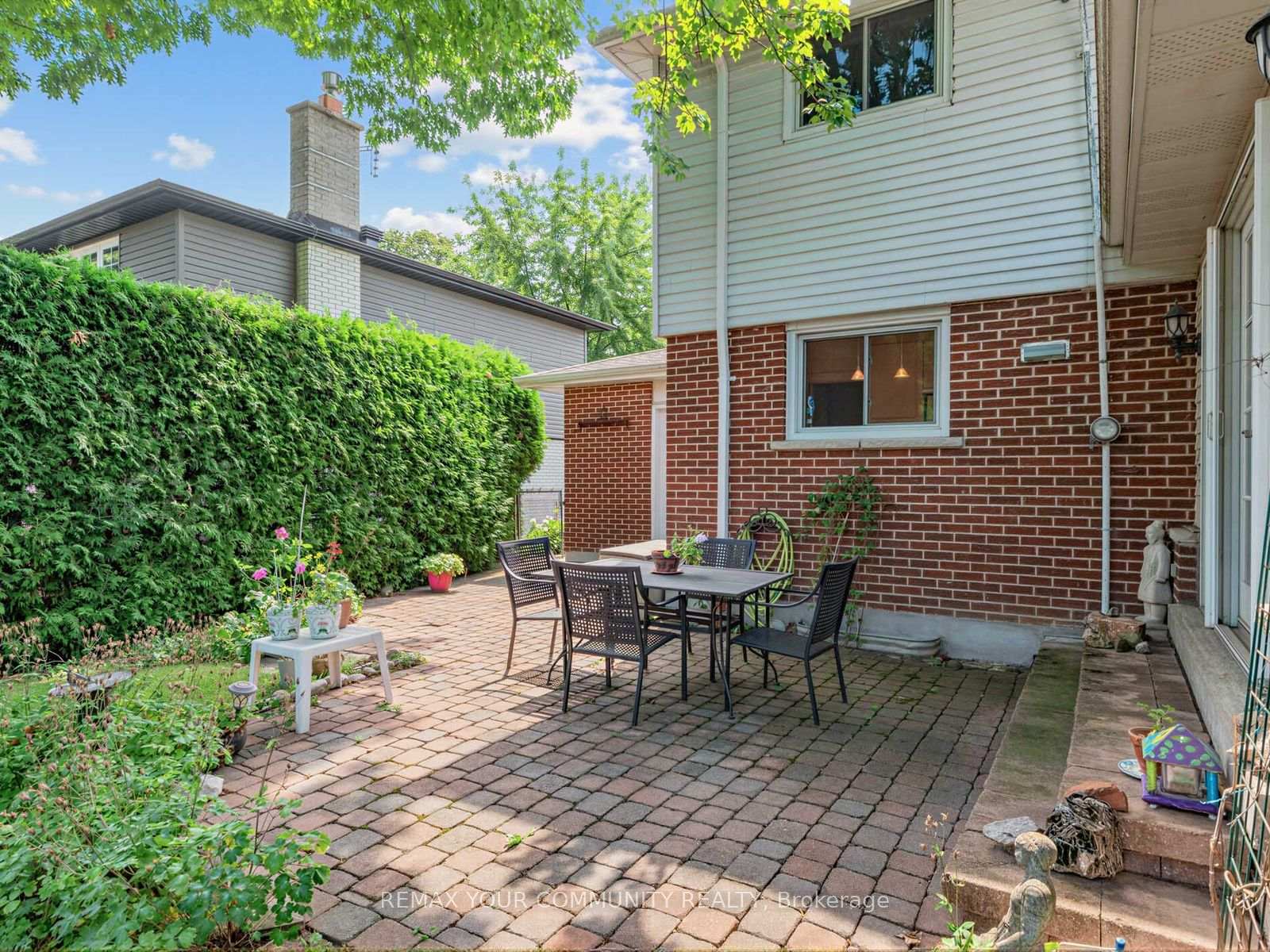 Photo 30 of 14 Apple Orchard Path, Markham, Royal Orchard — HOMEH