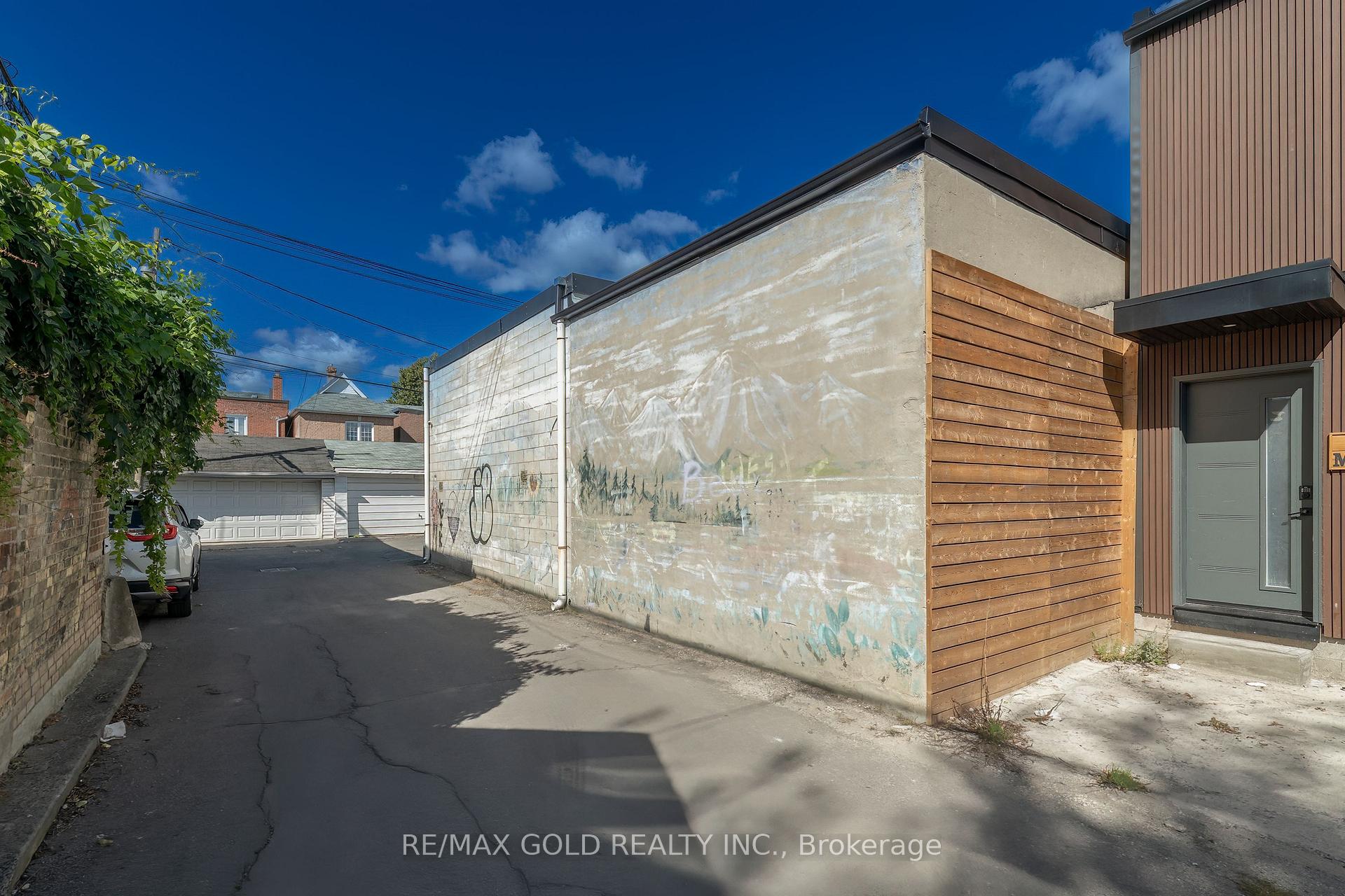 Photo 3 of 131R Millicent Street, Toronto, Dovercourt-Wallace Emerson-Junction — HOMEH