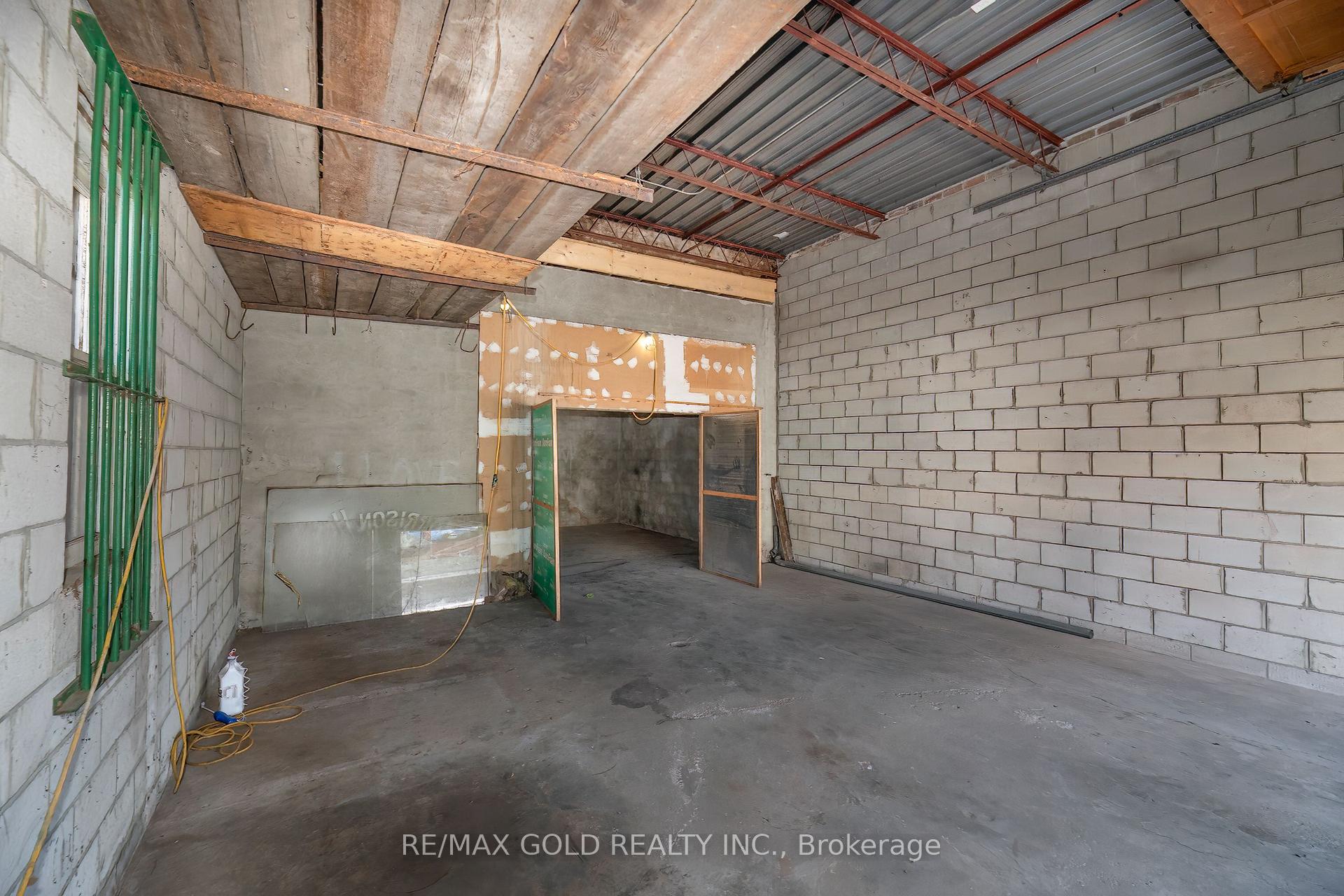 Photo 8 of 131R Millicent Street, Toronto, Dovercourt-Wallace Emerson-Junction — HOMEH