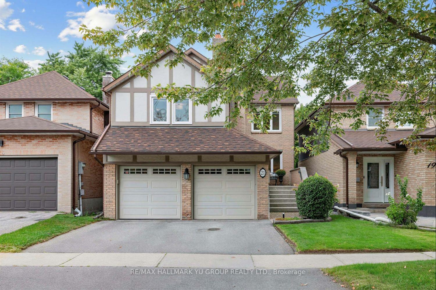 Photo 1 of 21 Esther Crescent, Vaughan, Crestwood-Springfarm-Yorkhill — HOMEH