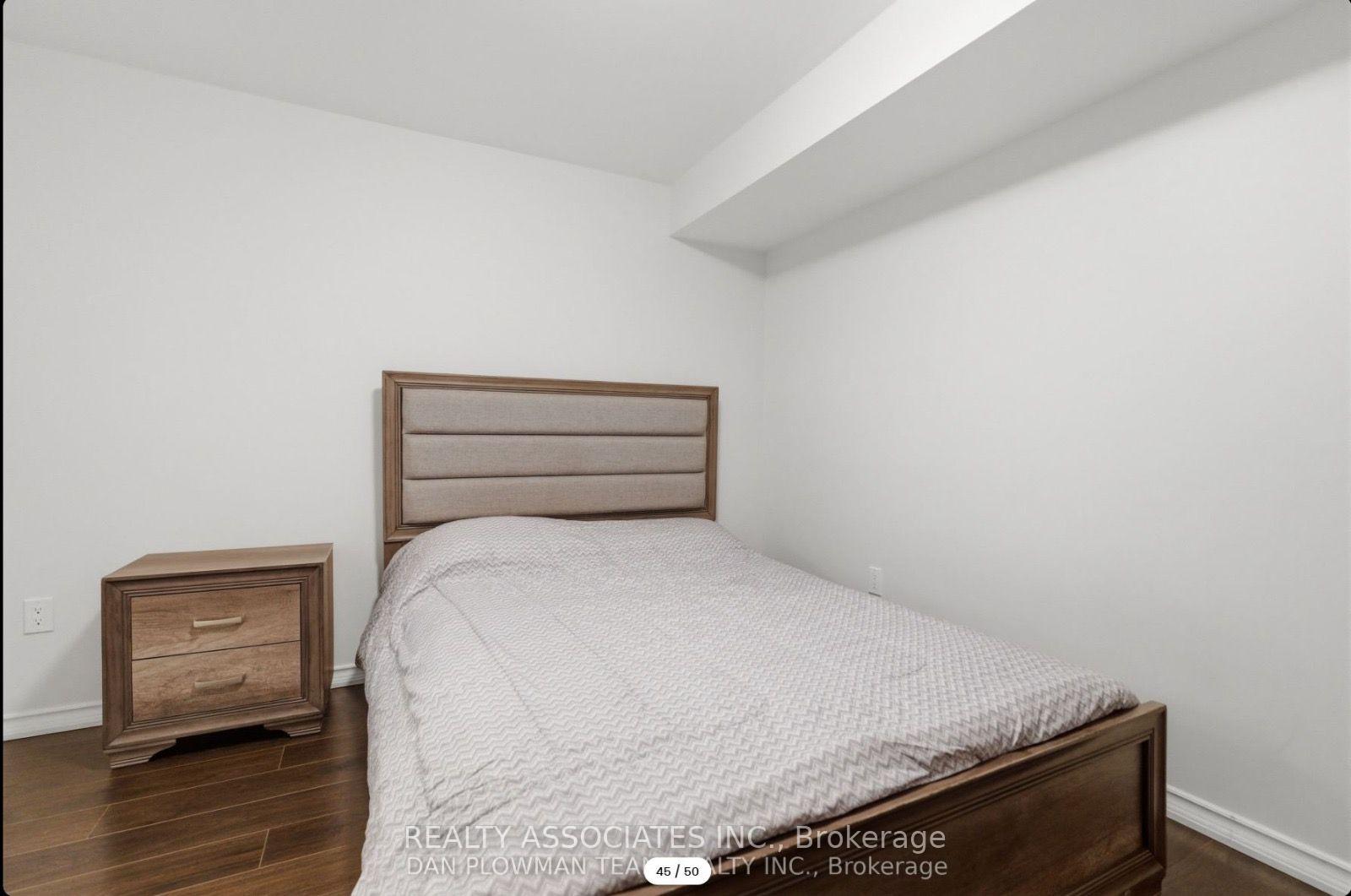 Photo 5 of 28 Sheldon Drive, Ajax, Central — HOMEH