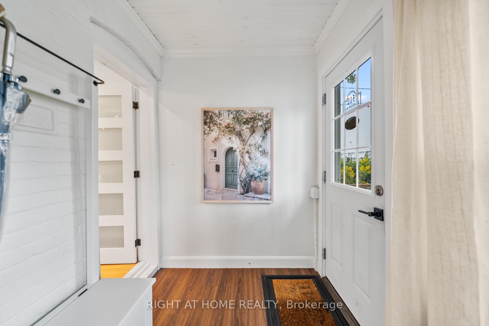 Photo 4 of 5 1/2 Luttrell Avenue, Toronto, East End-Danforth — HOMEH
