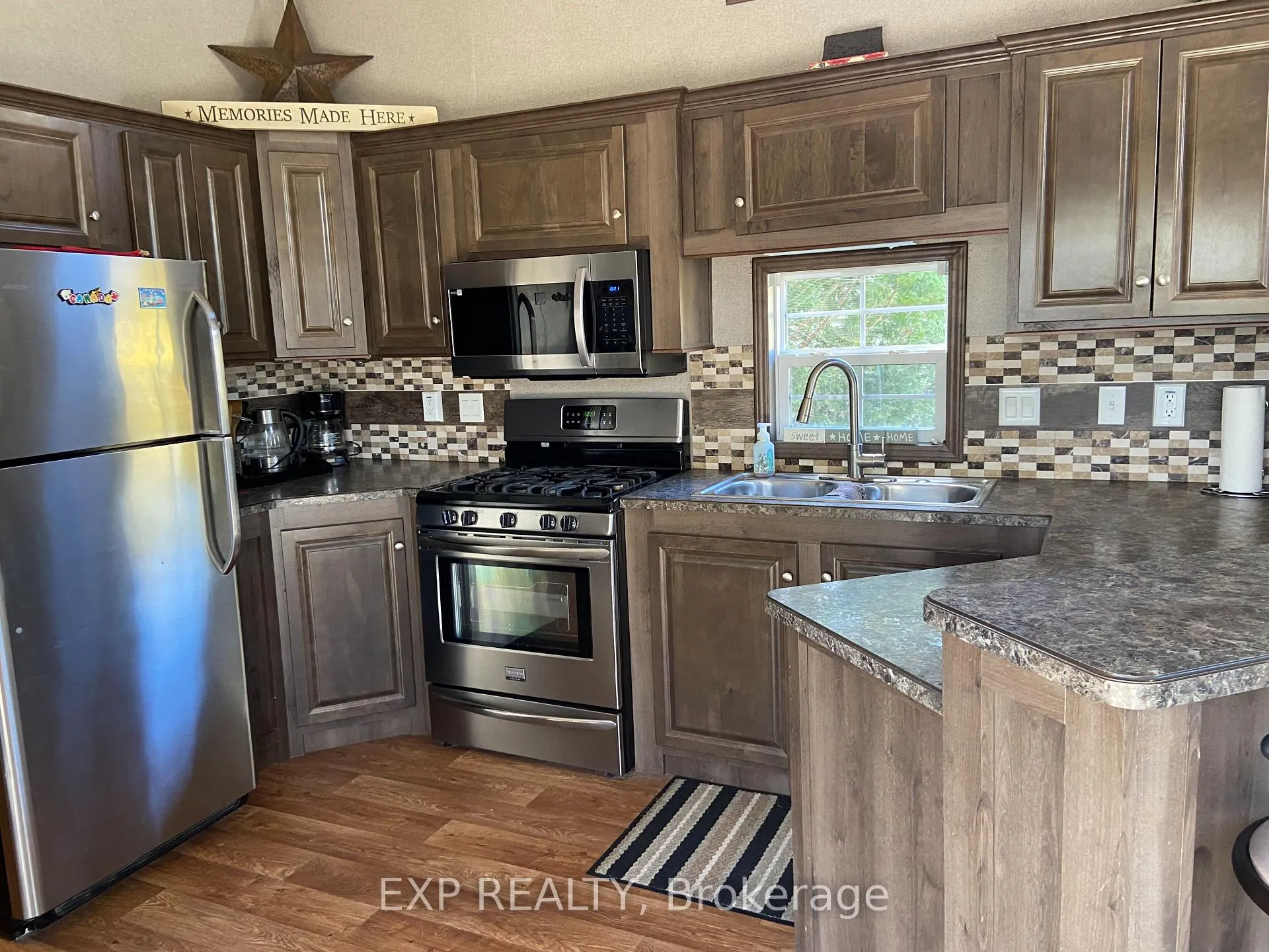 Photo 3 of Unit 232, 76735 Wildwood Line, Bluewater, Bayfield — HOMEH