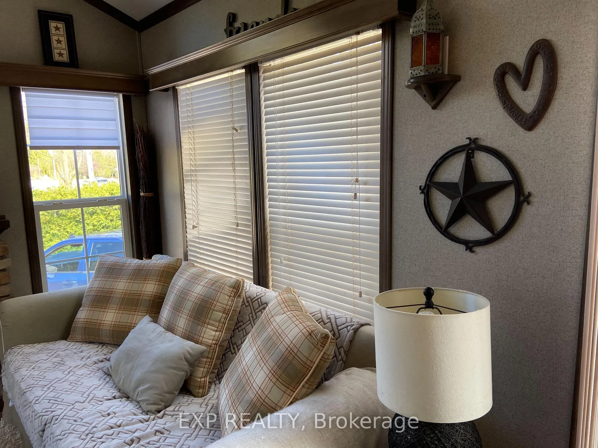 Photo 8 of Unit 232, 76735 Wildwood Line, Bluewater, Bayfield — HOMEH