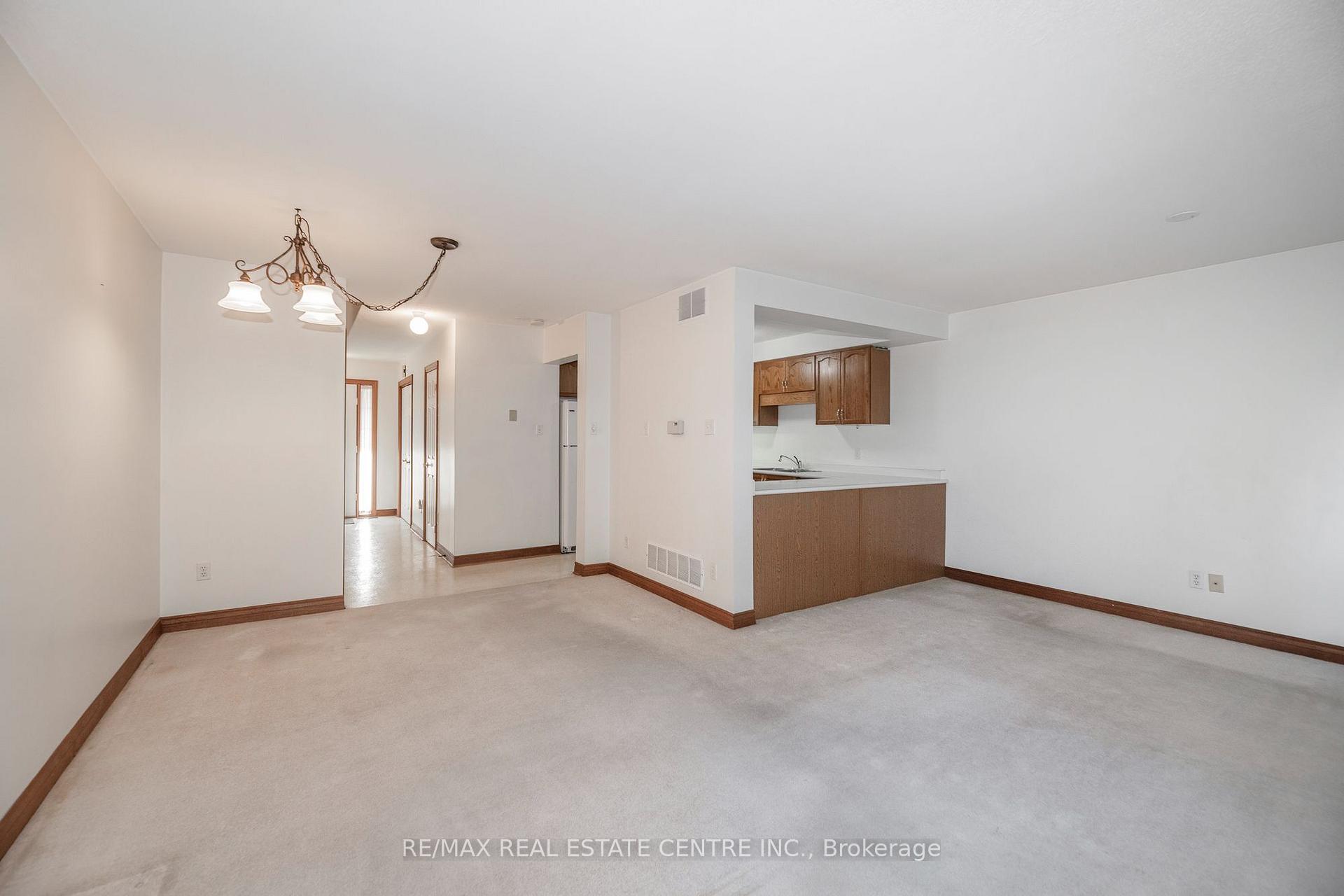Photo 10 of 2 Walker Court, Grimsby, Grimsby East — HOMEH