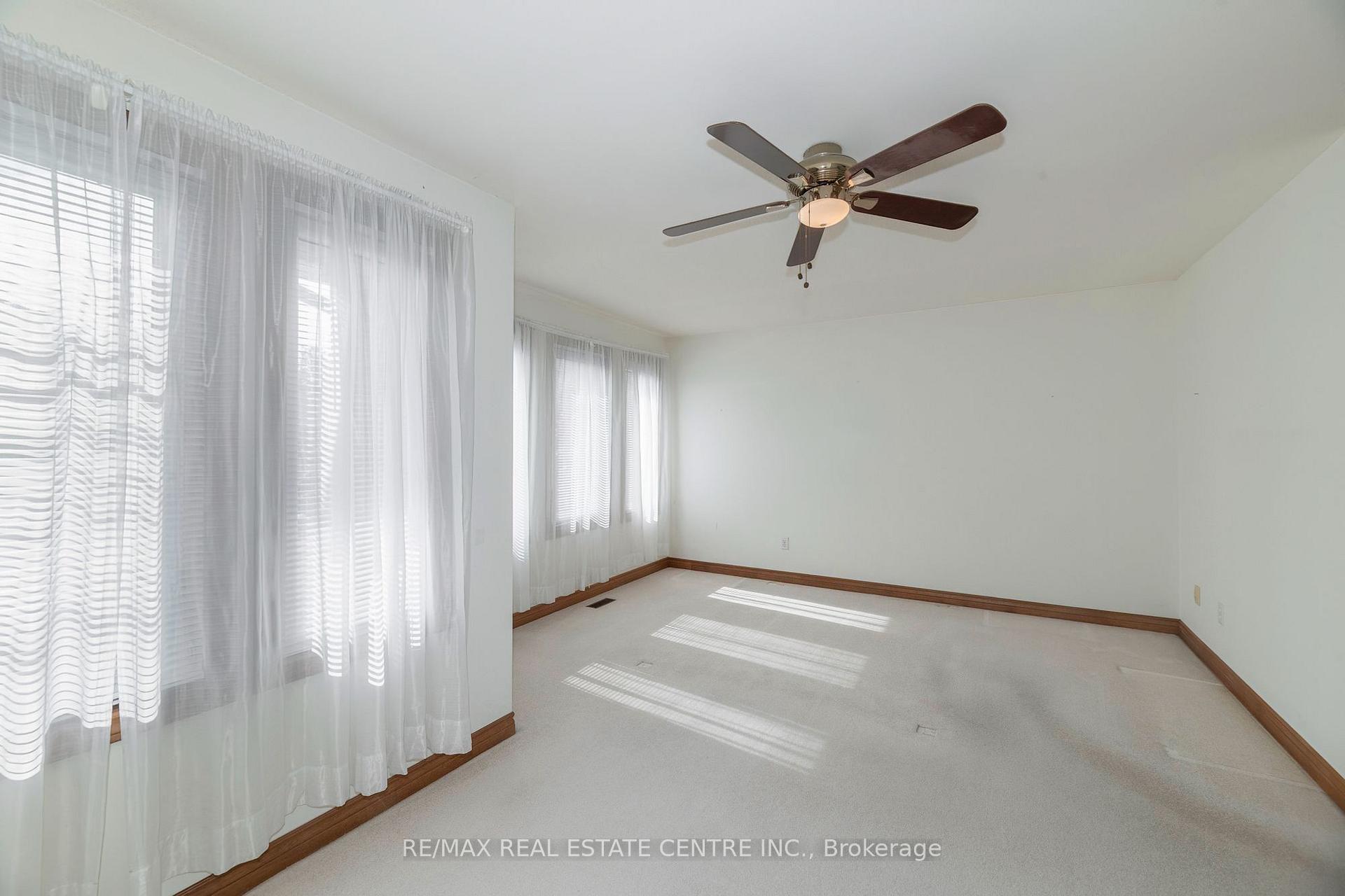 Photo 18 of 2 Walker Court, Grimsby, Grimsby East — HOMEH