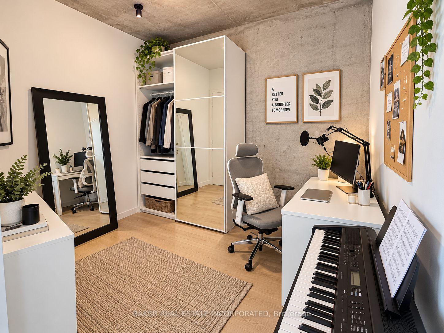 Photo 3 of Unit 1003, 111 Bathurst Street, Toronto, Waterfront Communities — HOMEH