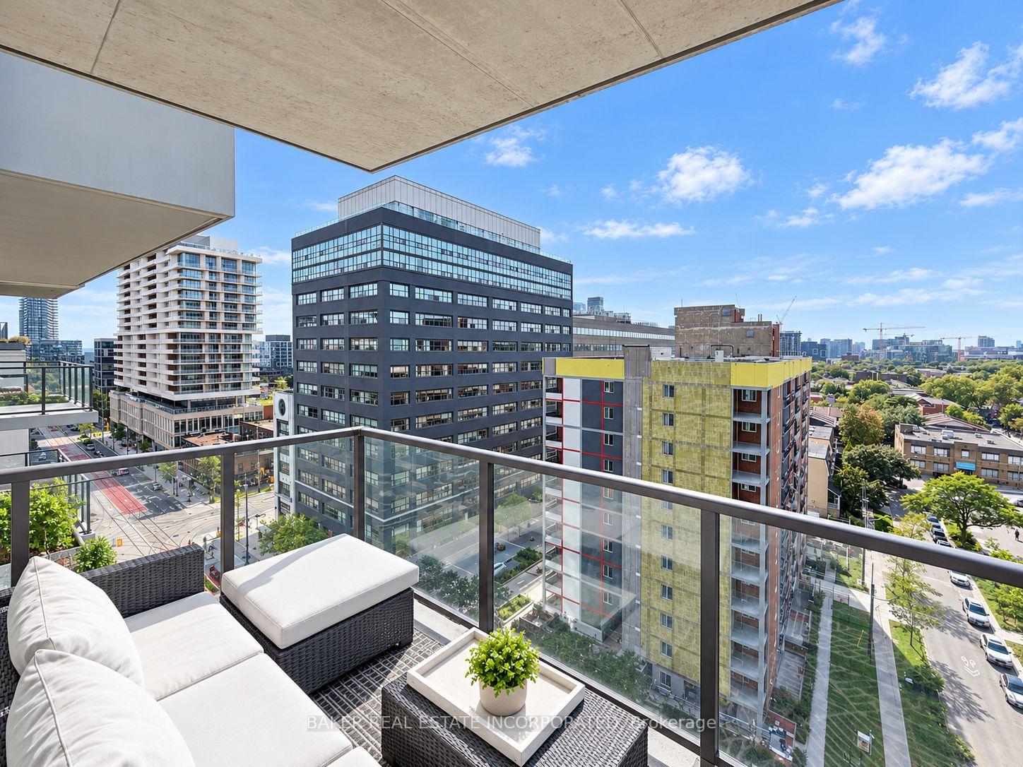 Photo 7 of Unit 1003, 111 Bathurst Street, Toronto, Waterfront Communities — HOMEH