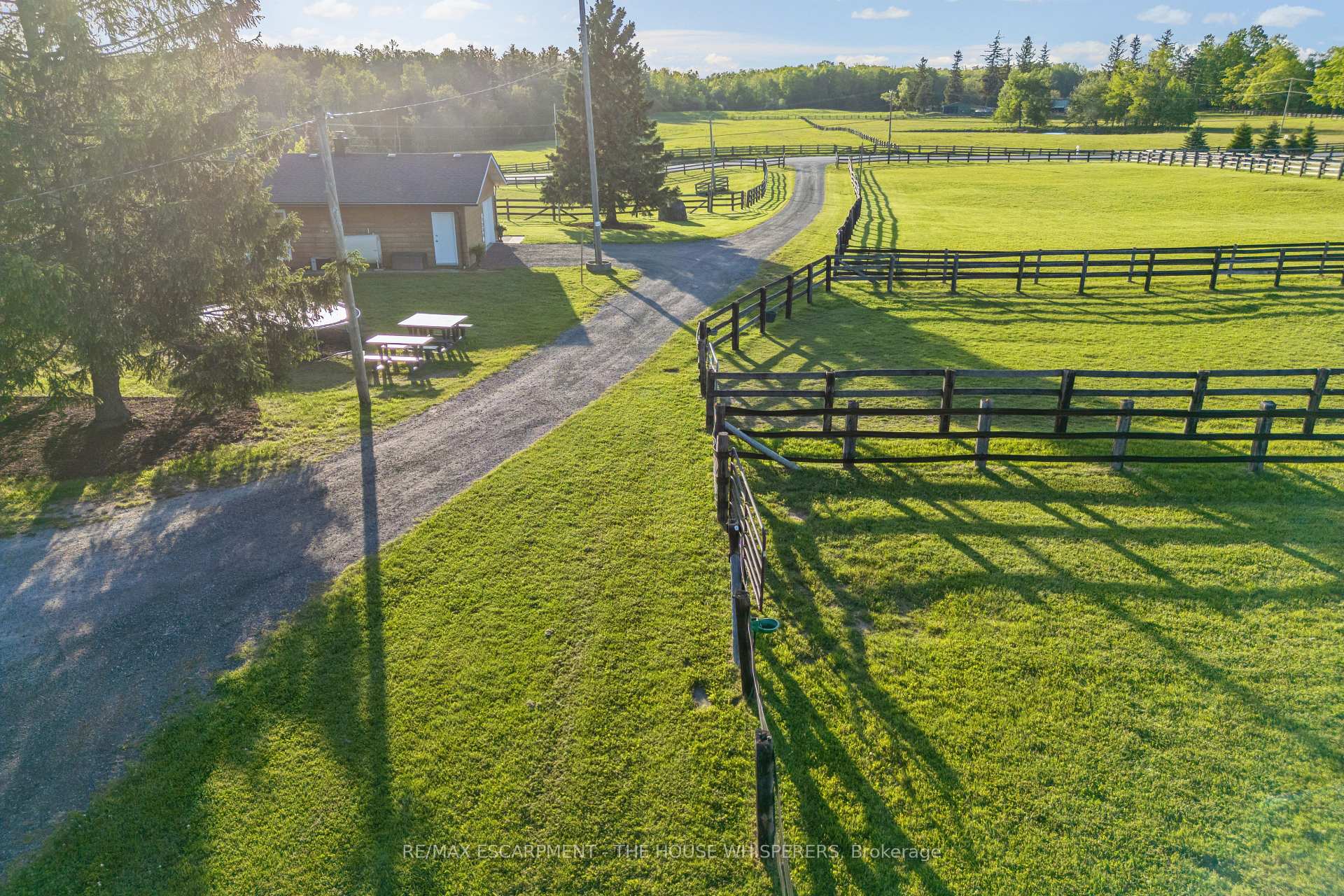 Photo 32 of 1250 Arkell Road, Milton, Rural Milton West — HOMEH