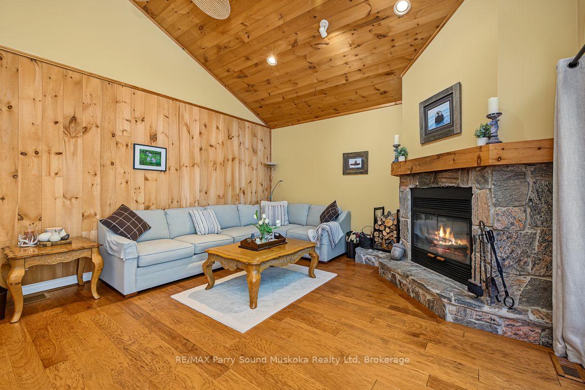 Photo 12 of 326 Blue Lake Road, Seguin — HOMEH