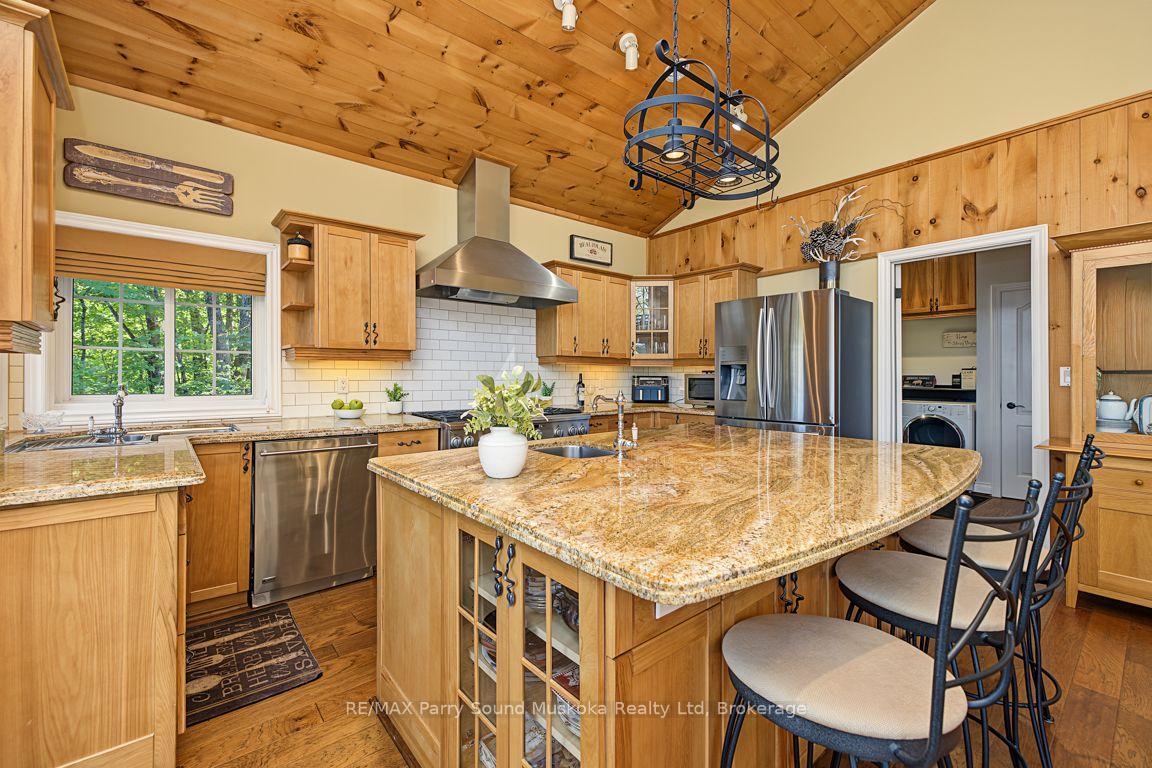 Photo 20 of 326 Blue Lake Road, Seguin — HOMEH