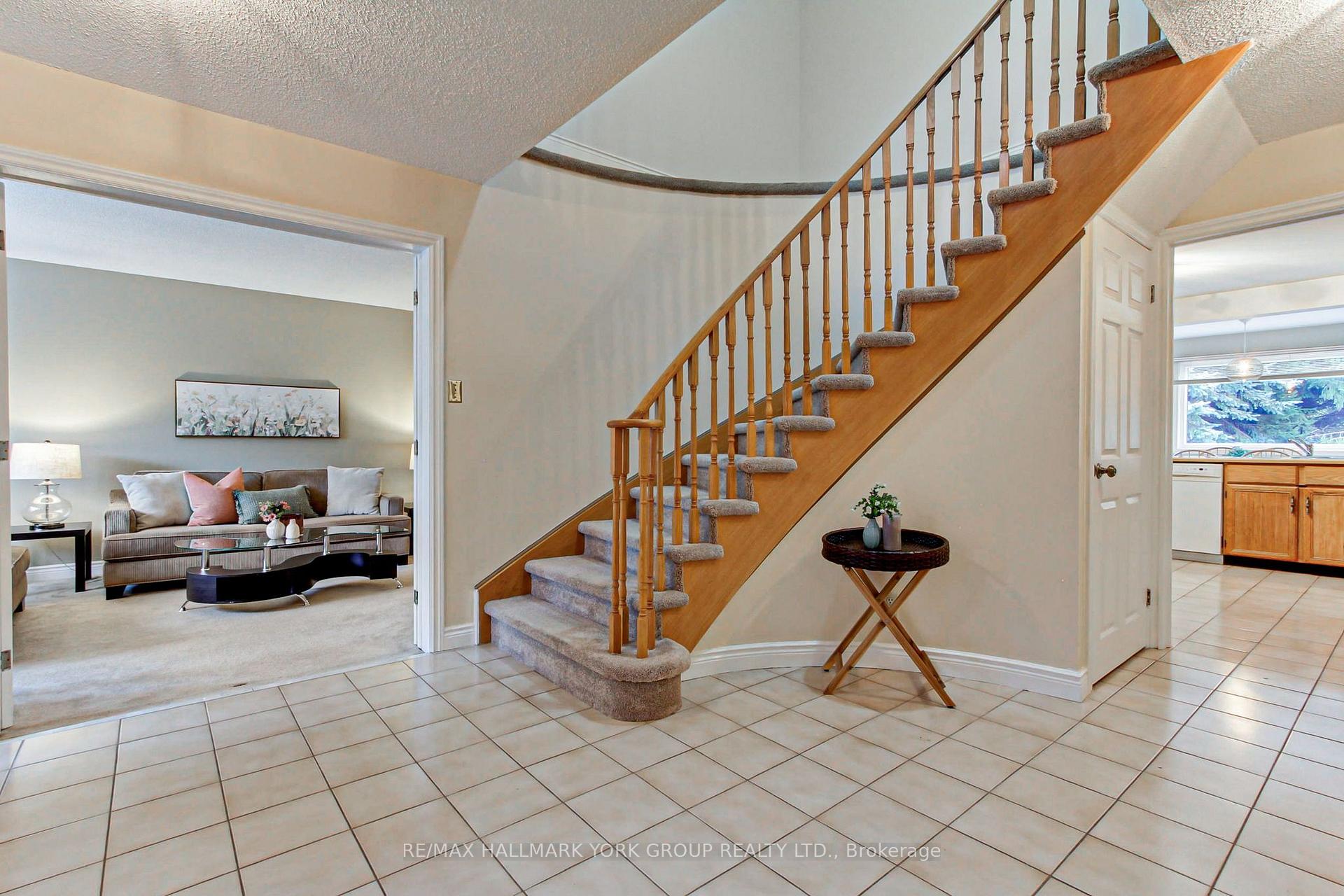 Photo 9 of 64 Golf Links Drive, Aurora, Aurora Highlands — HOMEH