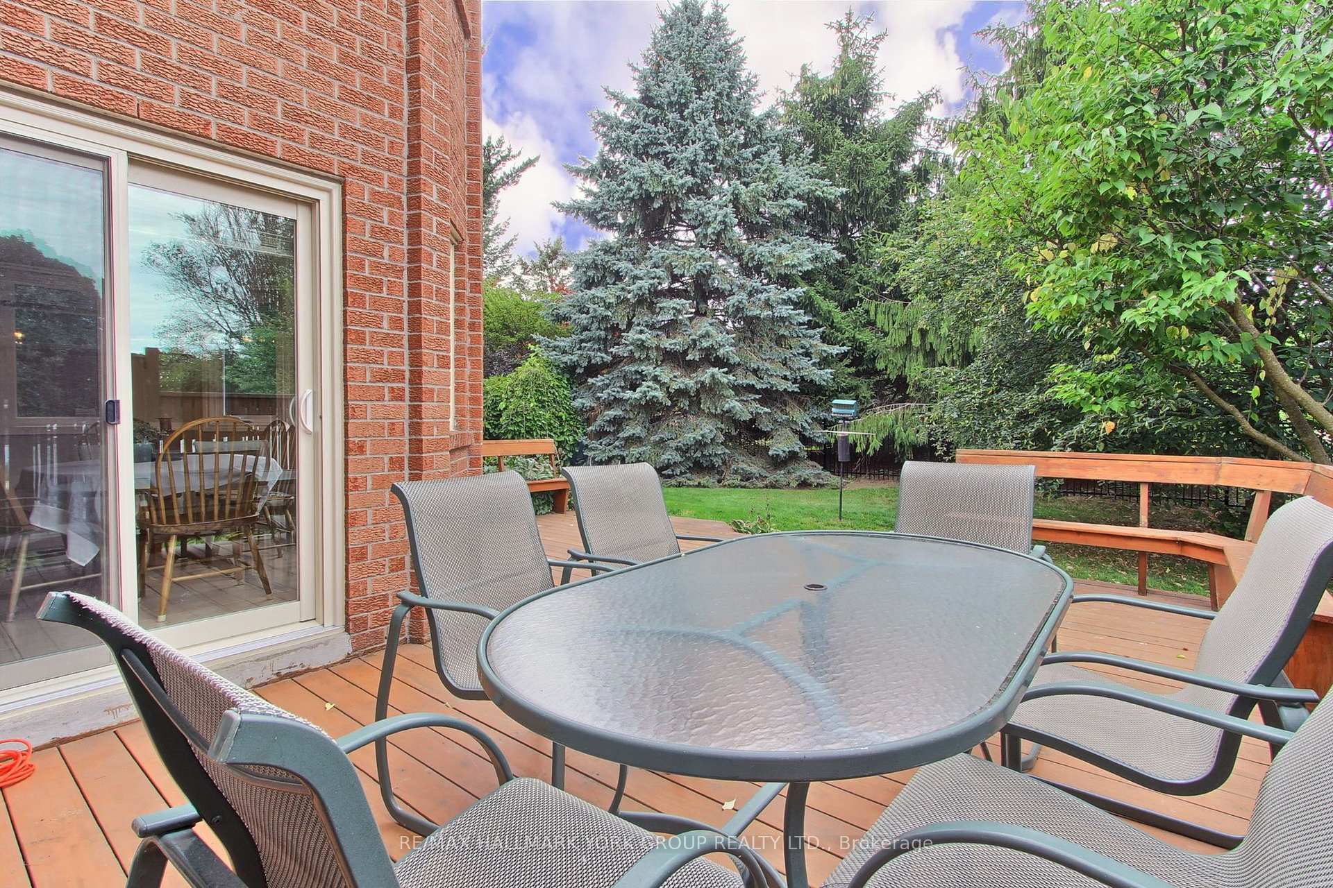 Photo 46 of 64 Golf Links Drive, Aurora, Aurora Highlands — HOMEH