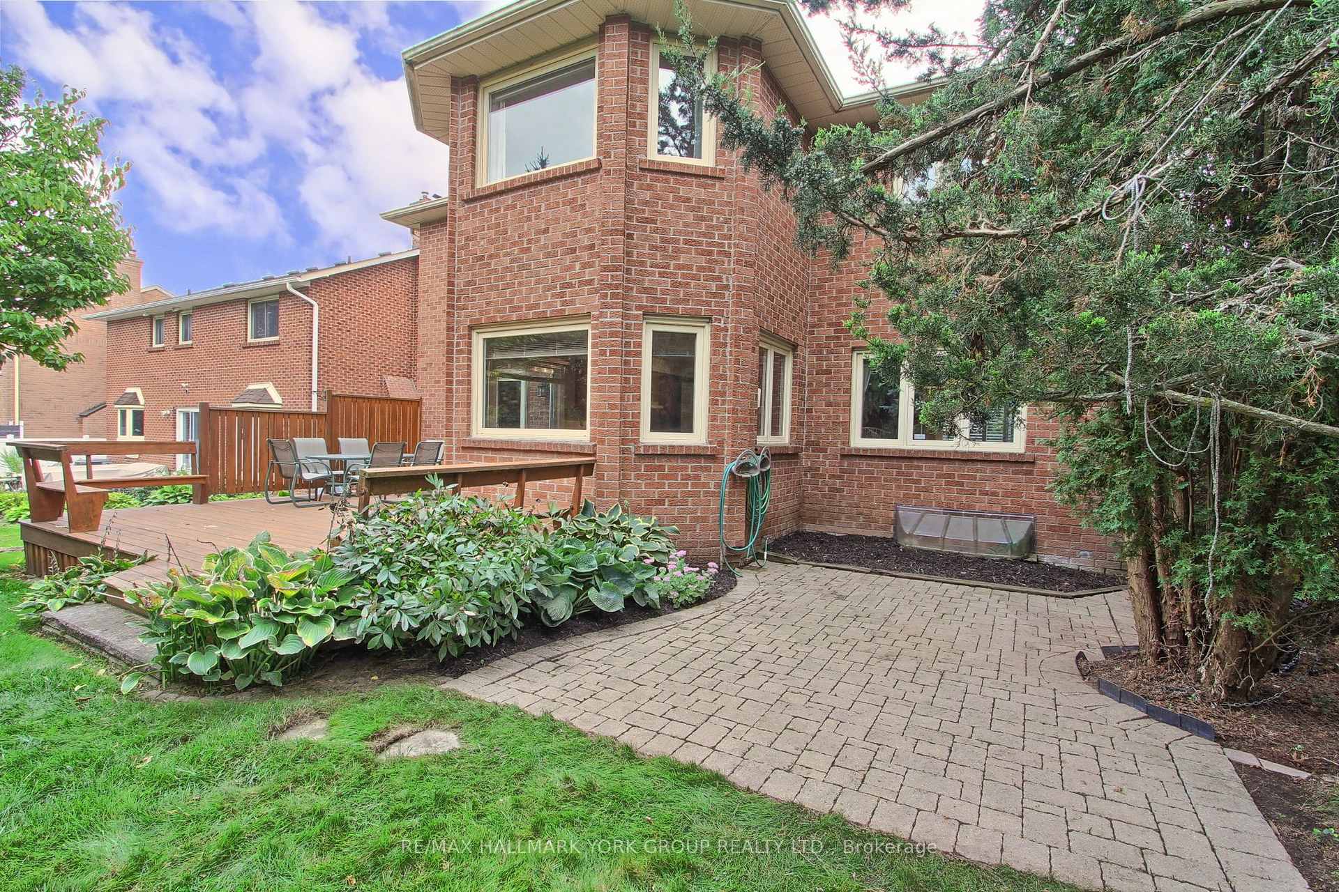 Photo 48 of 64 Golf Links Drive, Aurora, Aurora Highlands — HOMEH
