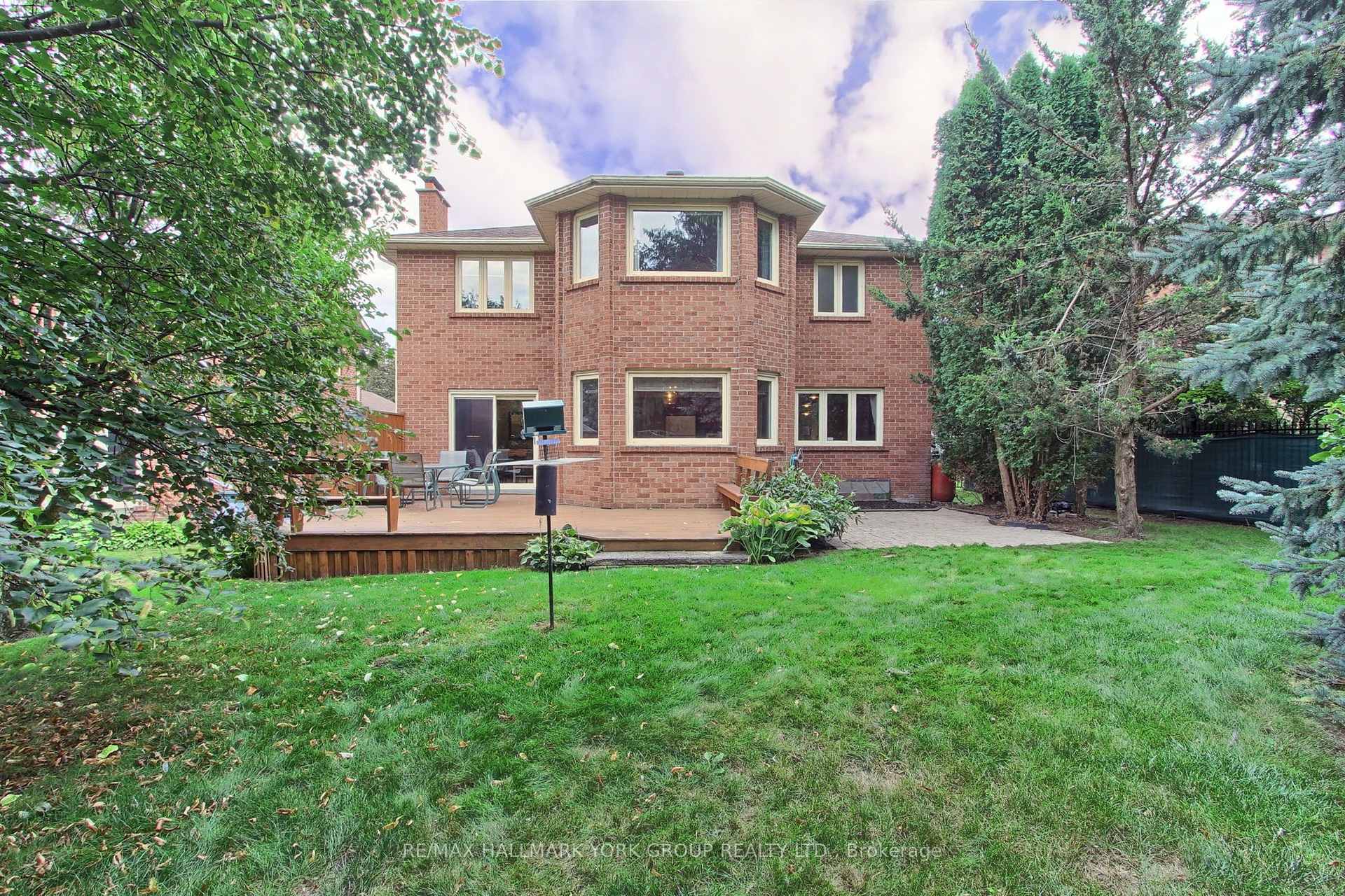 Photo 50 of 64 Golf Links Drive, Aurora, Aurora Highlands — HOMEH