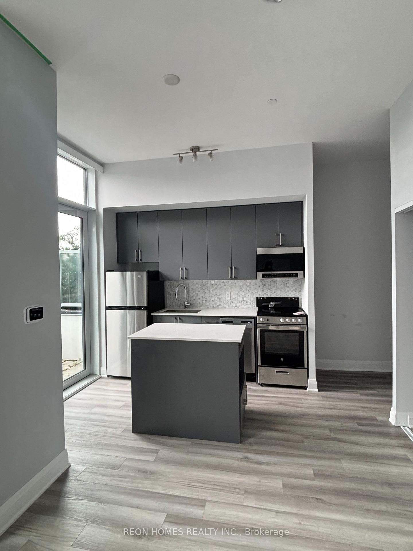 Photo 3 of Unit 106, 3220 Sheppard Avenue E, Scarborough, Tam O'Shanter-Sullivan — HOMEH