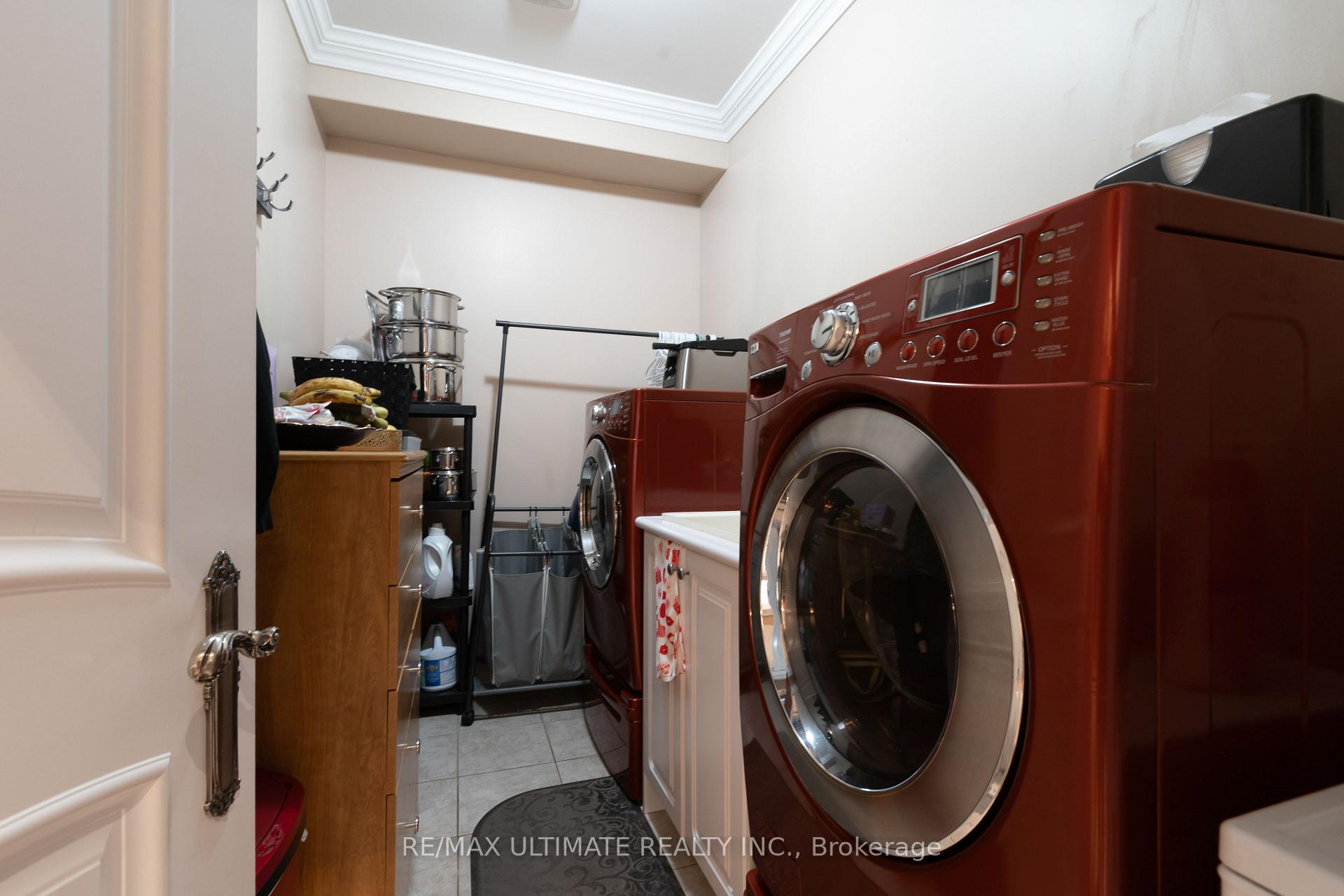 Photo 9 of 15 Ozoner Crescent, Vaughan, Vellore Village — HOMEH