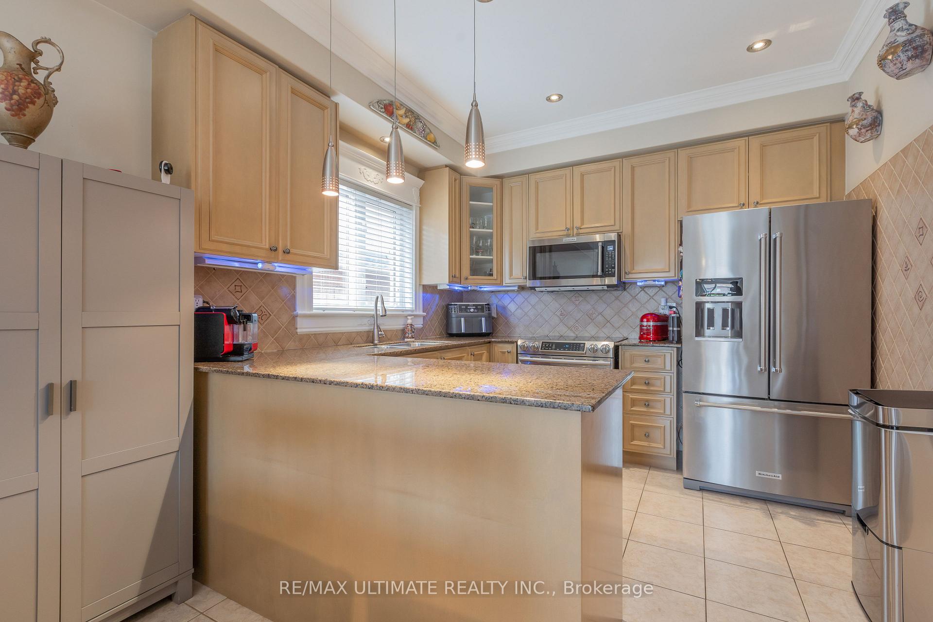 Photo 14 of 15 Ozoner Crescent, Vaughan, Vellore Village — HOMEH