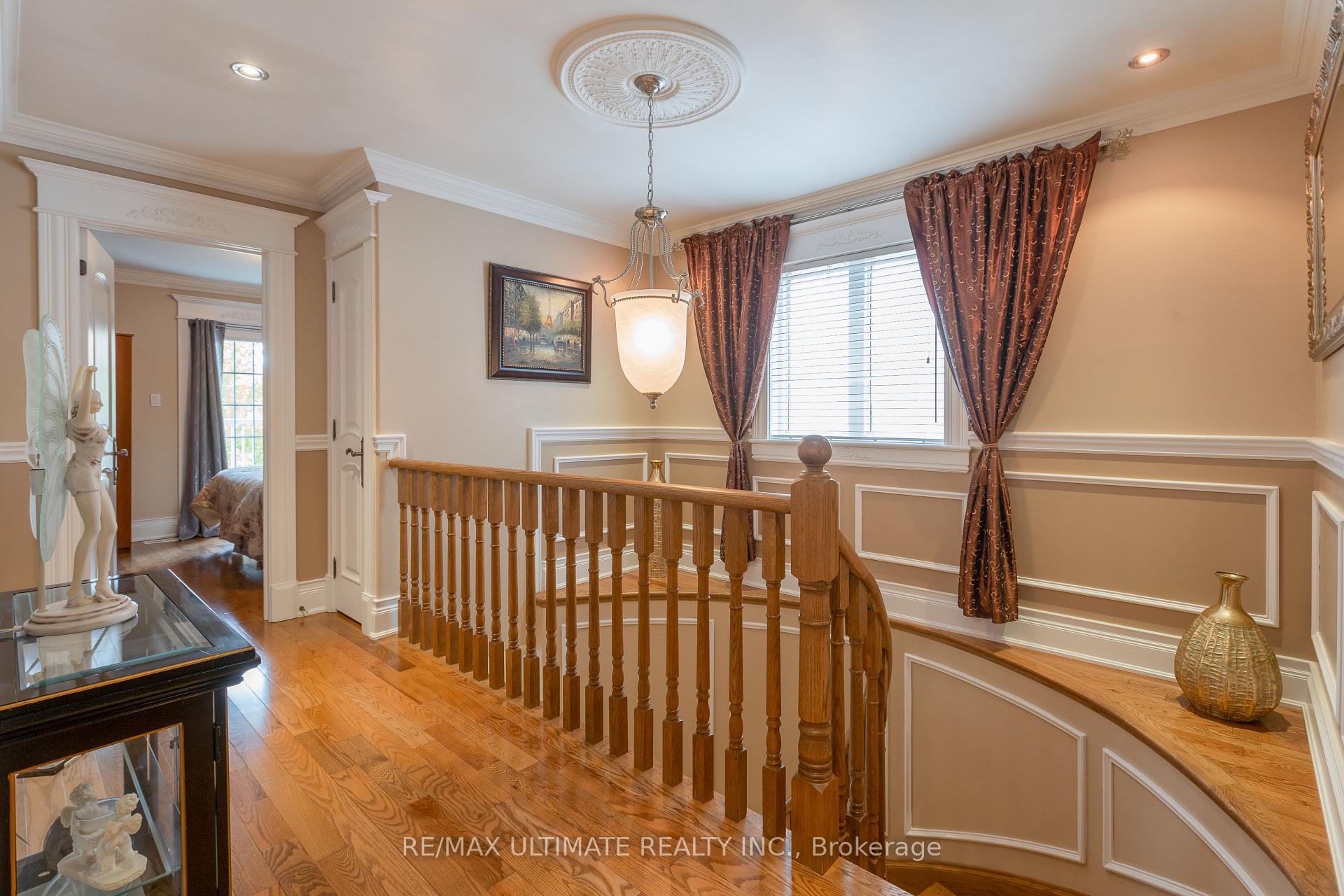 Photo 20 of 15 Ozoner Crescent, Vaughan, Vellore Village — HOMEH