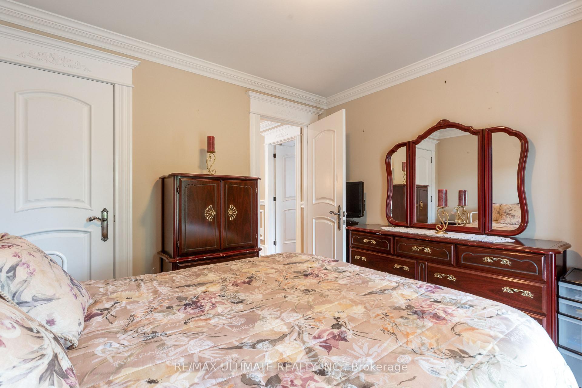 Photo 24 of 15 Ozoner Crescent, Vaughan, Vellore Village — HOMEH