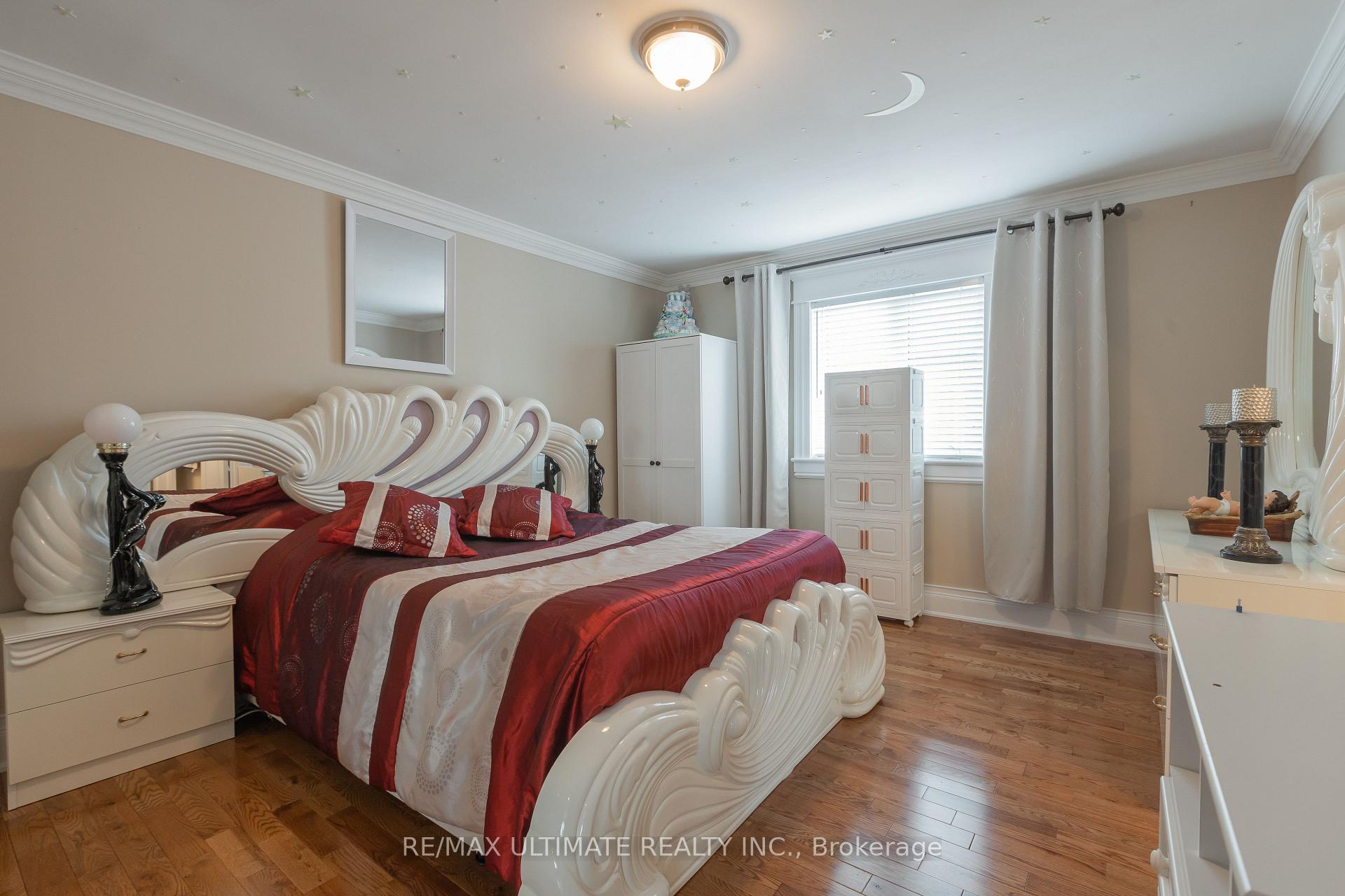 Photo 31 of 15 Ozoner Crescent, Vaughan, Vellore Village — HOMEH