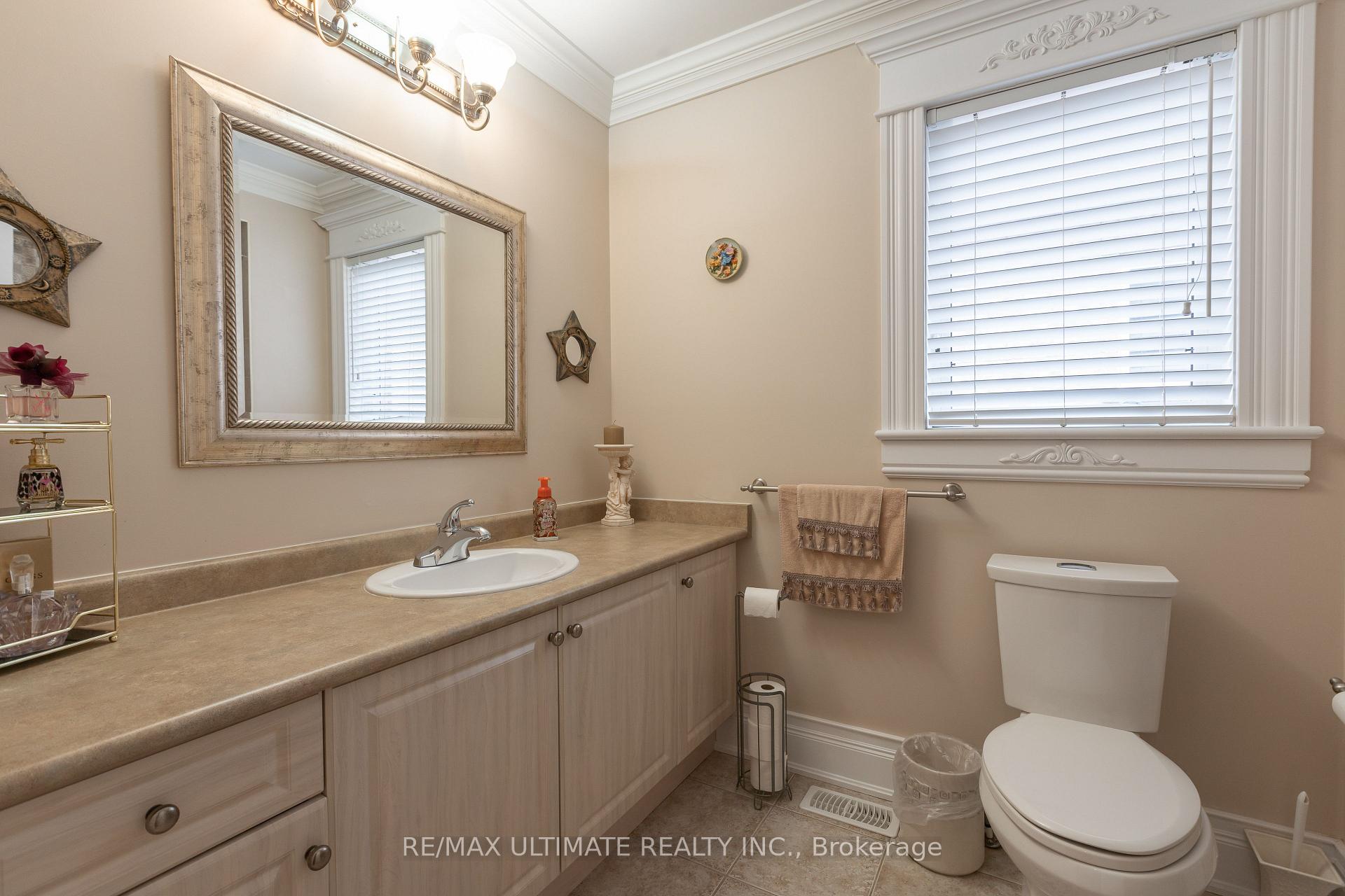 Photo 32 of 15 Ozoner Crescent, Vaughan, Vellore Village — HOMEH