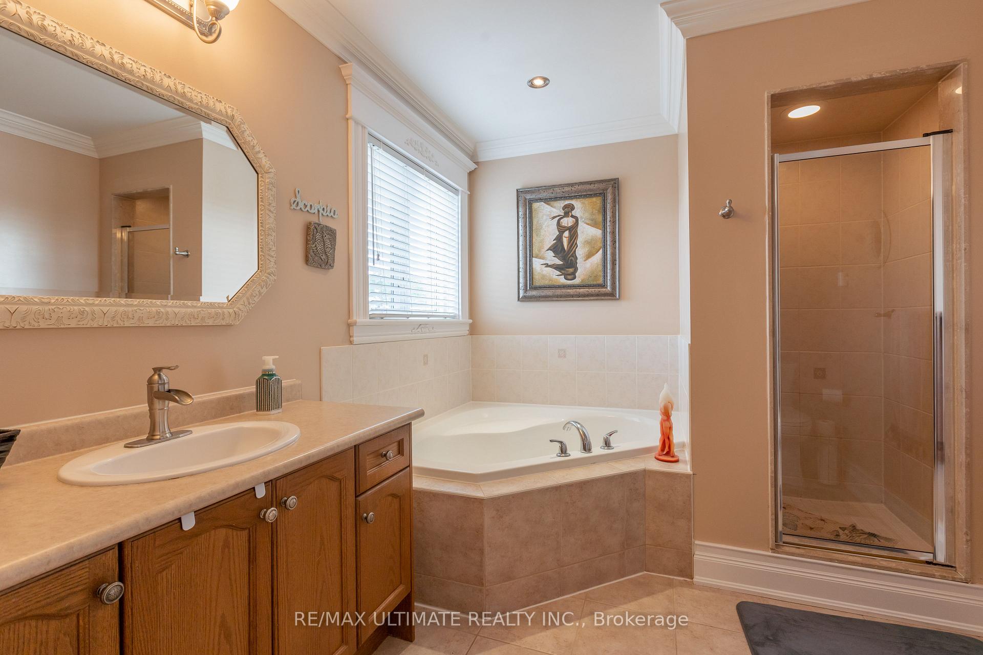 Photo 36 of 15 Ozoner Crescent, Vaughan, Vellore Village — HOMEH