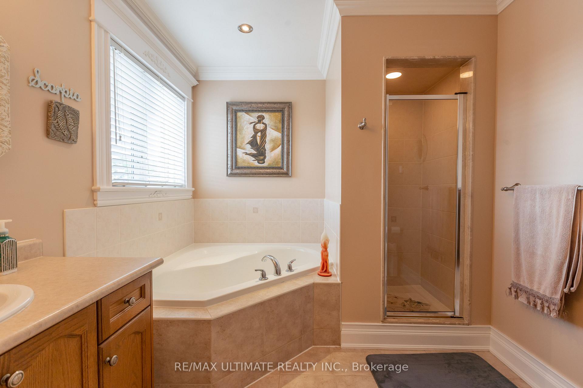 Photo 37 of 15 Ozoner Crescent, Vaughan, Vellore Village — HOMEH